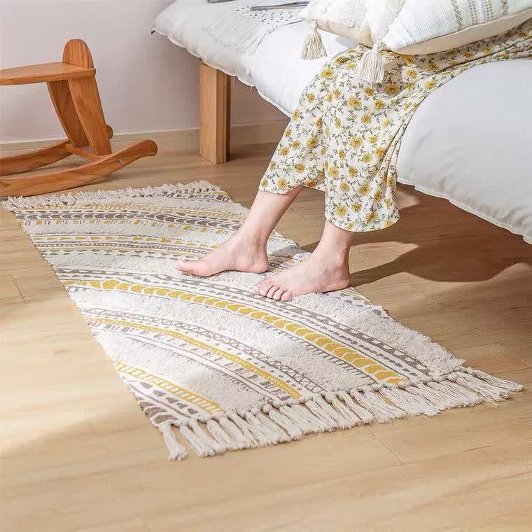 Handwoven Cotton Tassel Floor Rug for Bedroom or Living Room|Soft, Modern Geometric Design,60x90cm