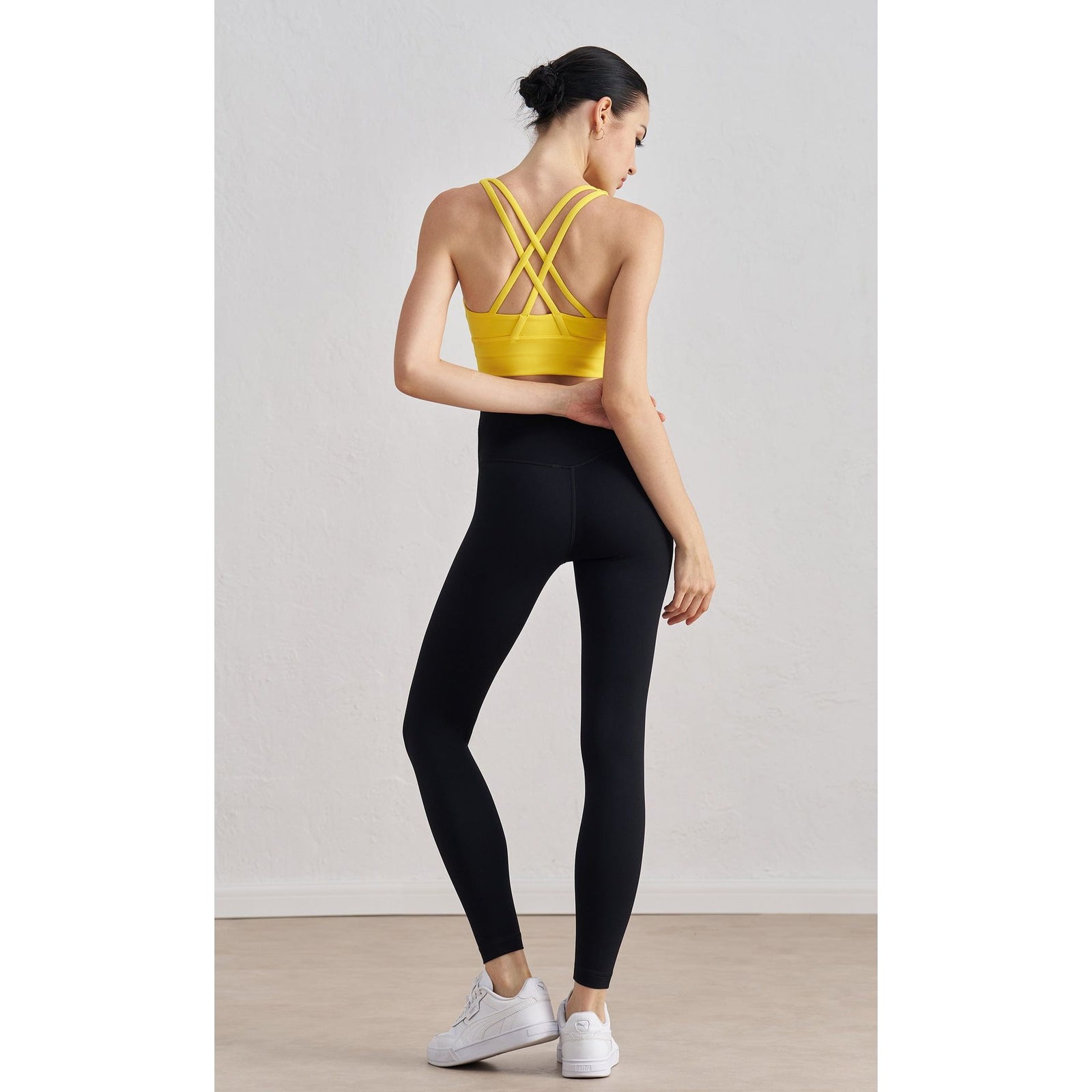 Size L Yellow Cross-Back Yoga Sports Bra for Women - High Support & Shockproof Fitness Bra