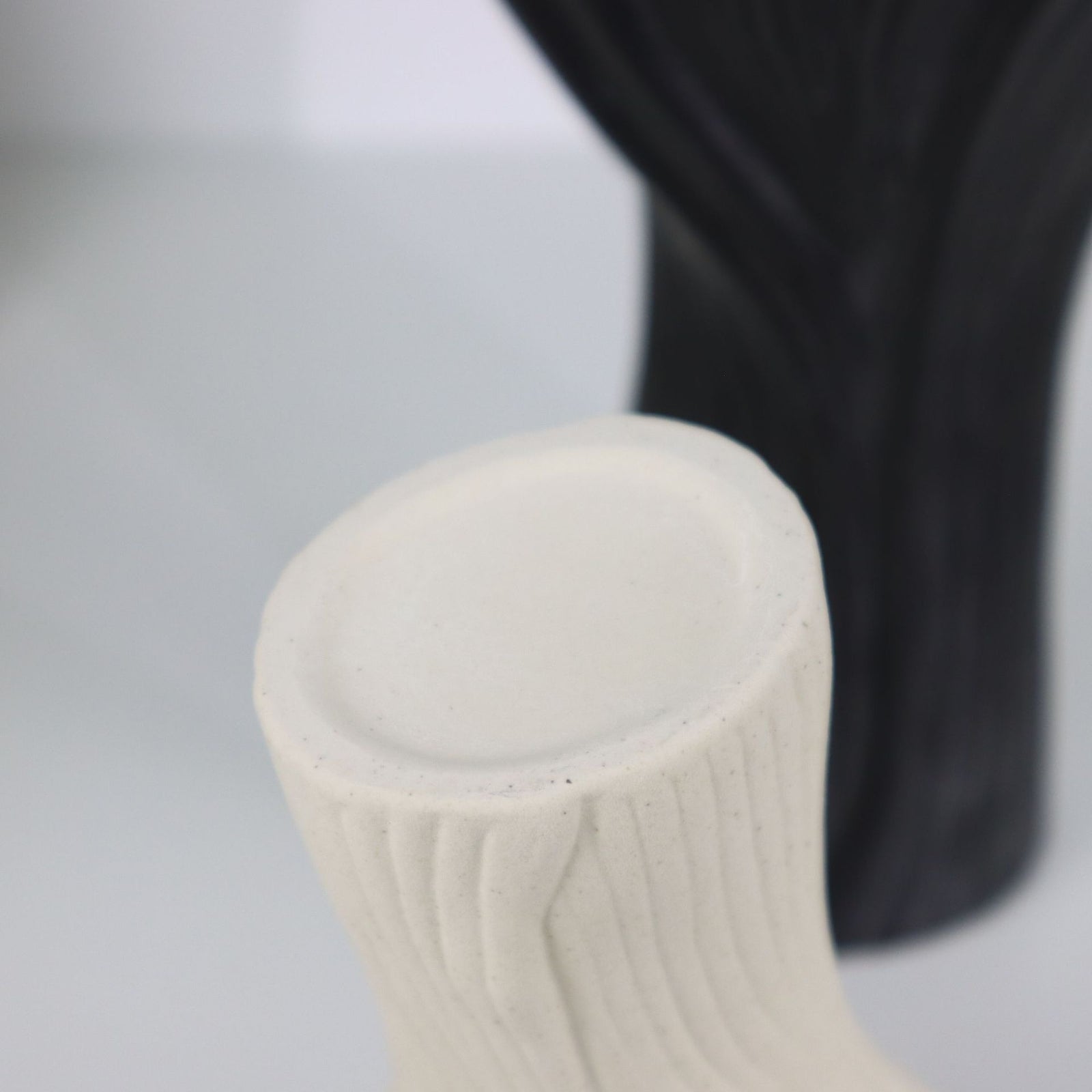 Beige Elegant Off-White Ceramic Vase - Modern Sculptural Flower Holder with Wide Fluted Opening