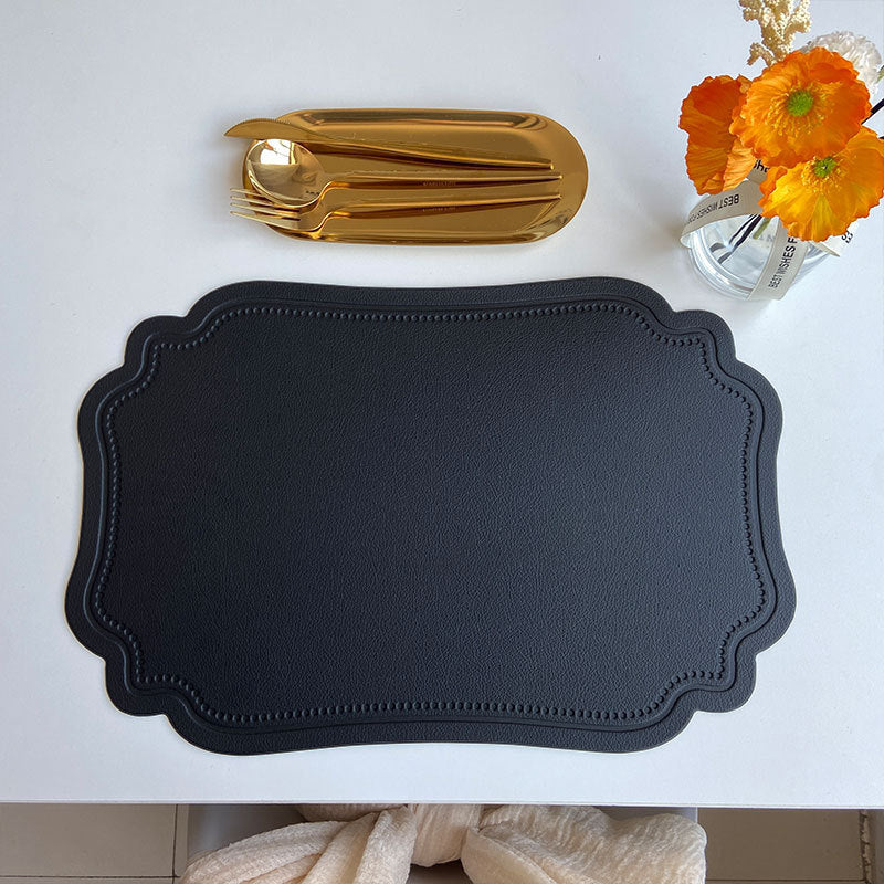 4 pcs Retro Faux Leather Placemat - Waterproof & Oil-Proof Dining Table Mat (Black)