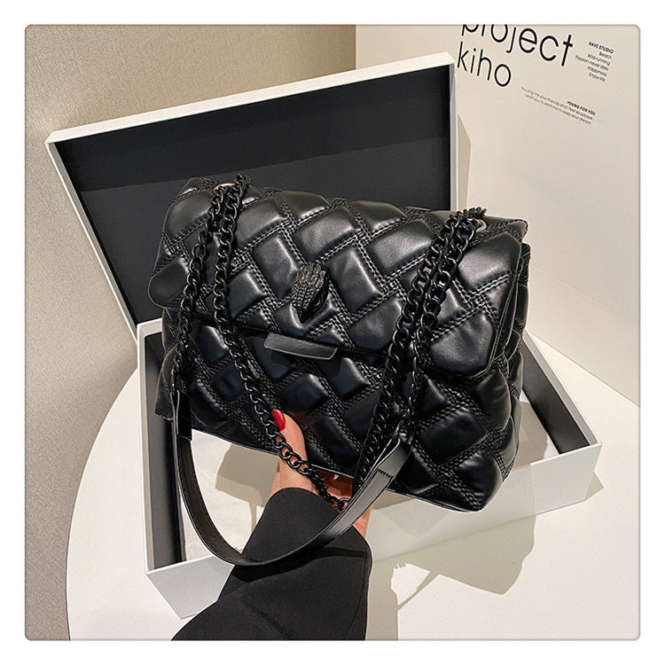 Black Chic Quilted Crossbody Bag for Women - PU Leather Diamond Pattern Chain Strap Shoulder Purse with Elegant Clasp