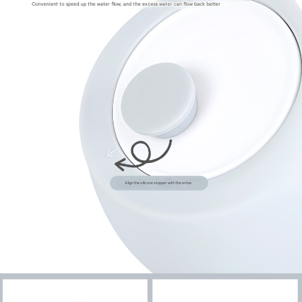 Green Portable Pet Dog Water Bottle 550ml - Foldable Food-Grade Silicone Travel Drinker with Leak-Proof Dispenser