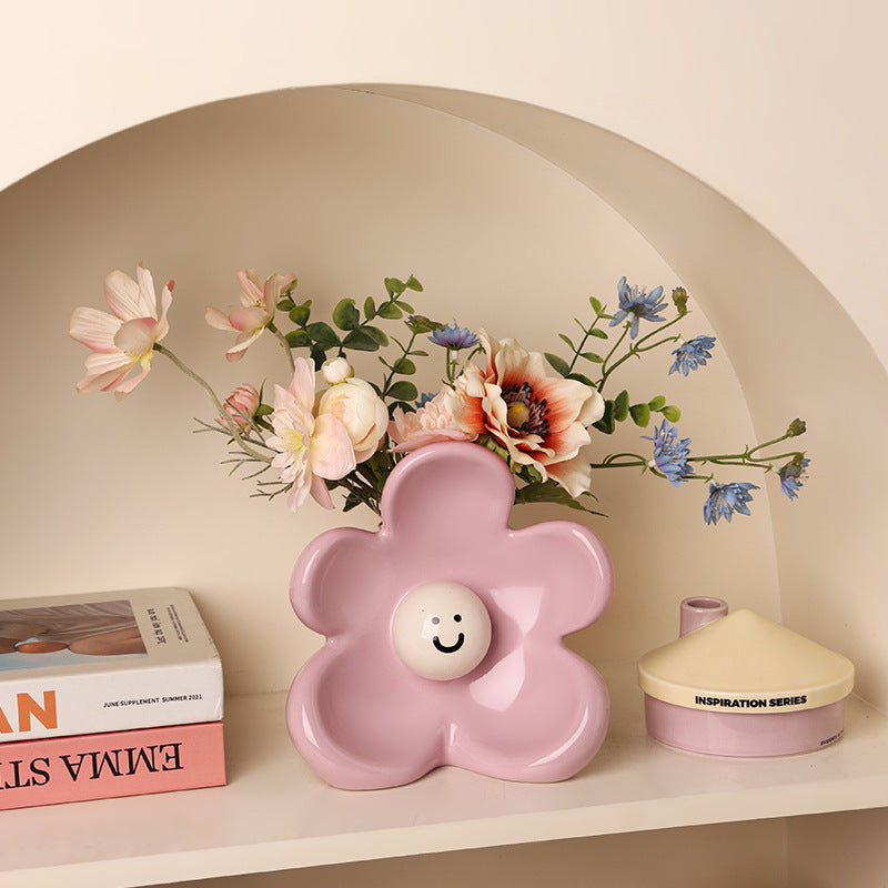 Artistic Floral Smiling Face Vase - Modern Ceramic Decor with Gloss Finish(Osmanthus yellow)