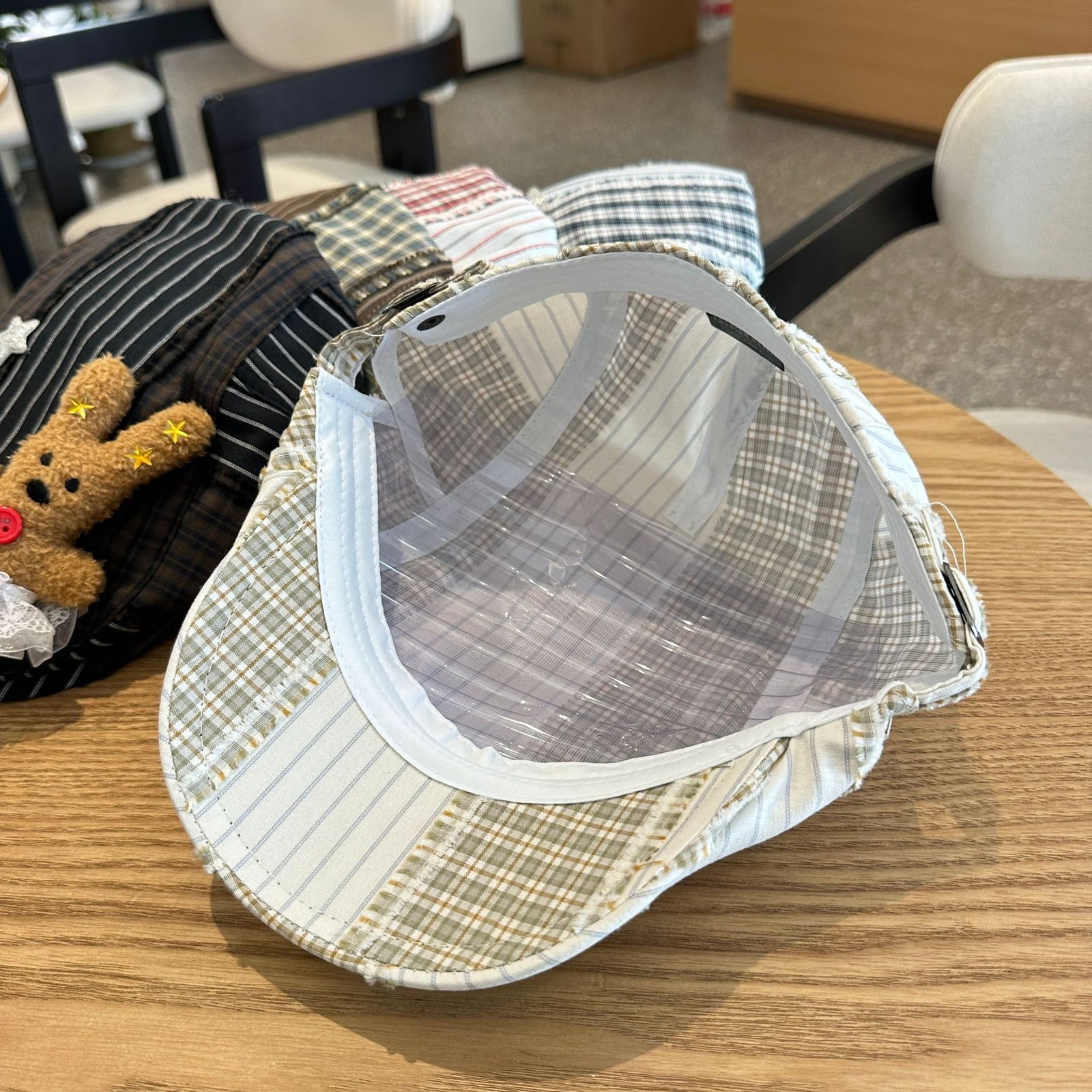 Patchwork Plaid Cotton Cap with Decorative Details(black)