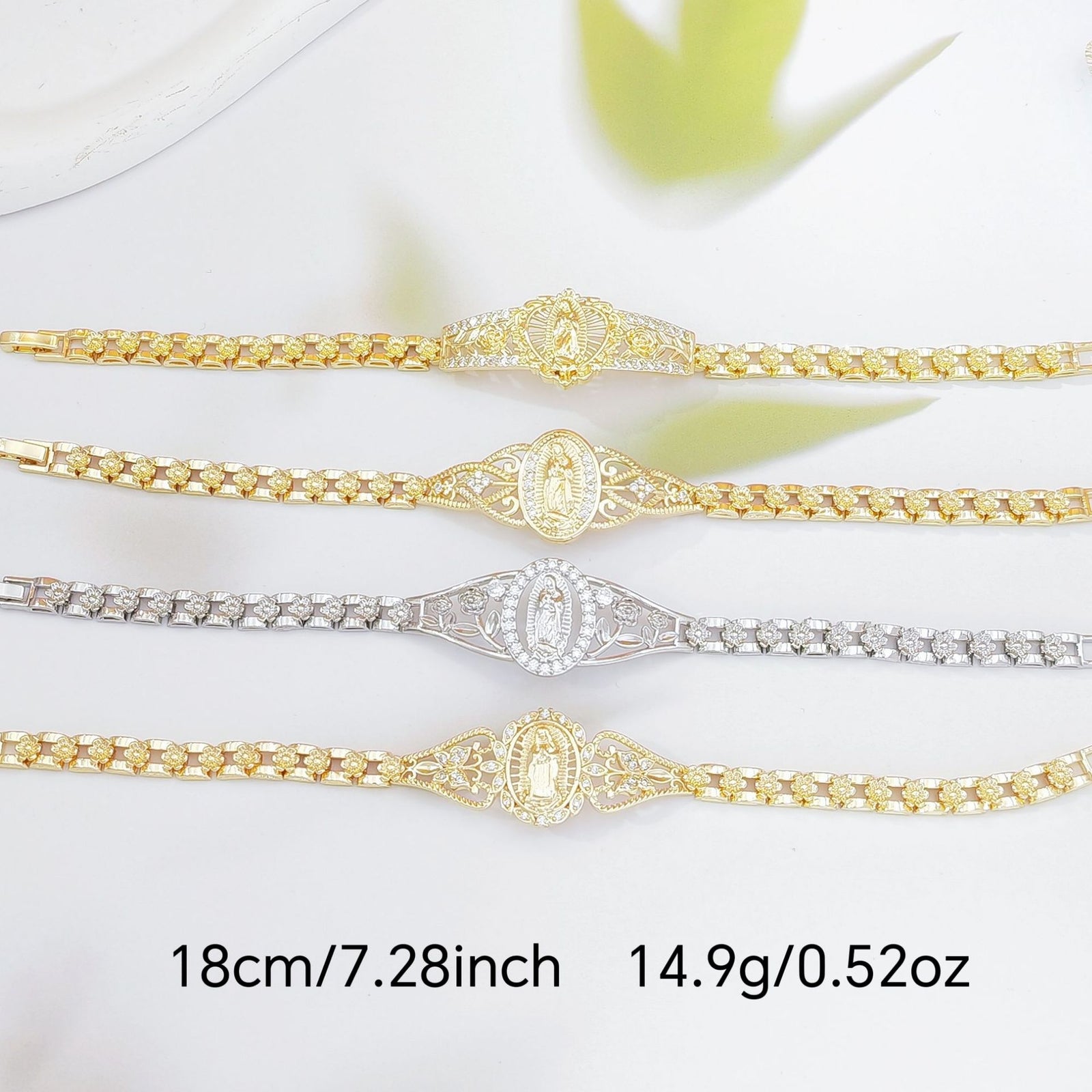 Elegant Hollow Floral Geometric Bracelet – Gold-Plated Copper Fashion Jewelry with Delicate Chain Design(R80)
