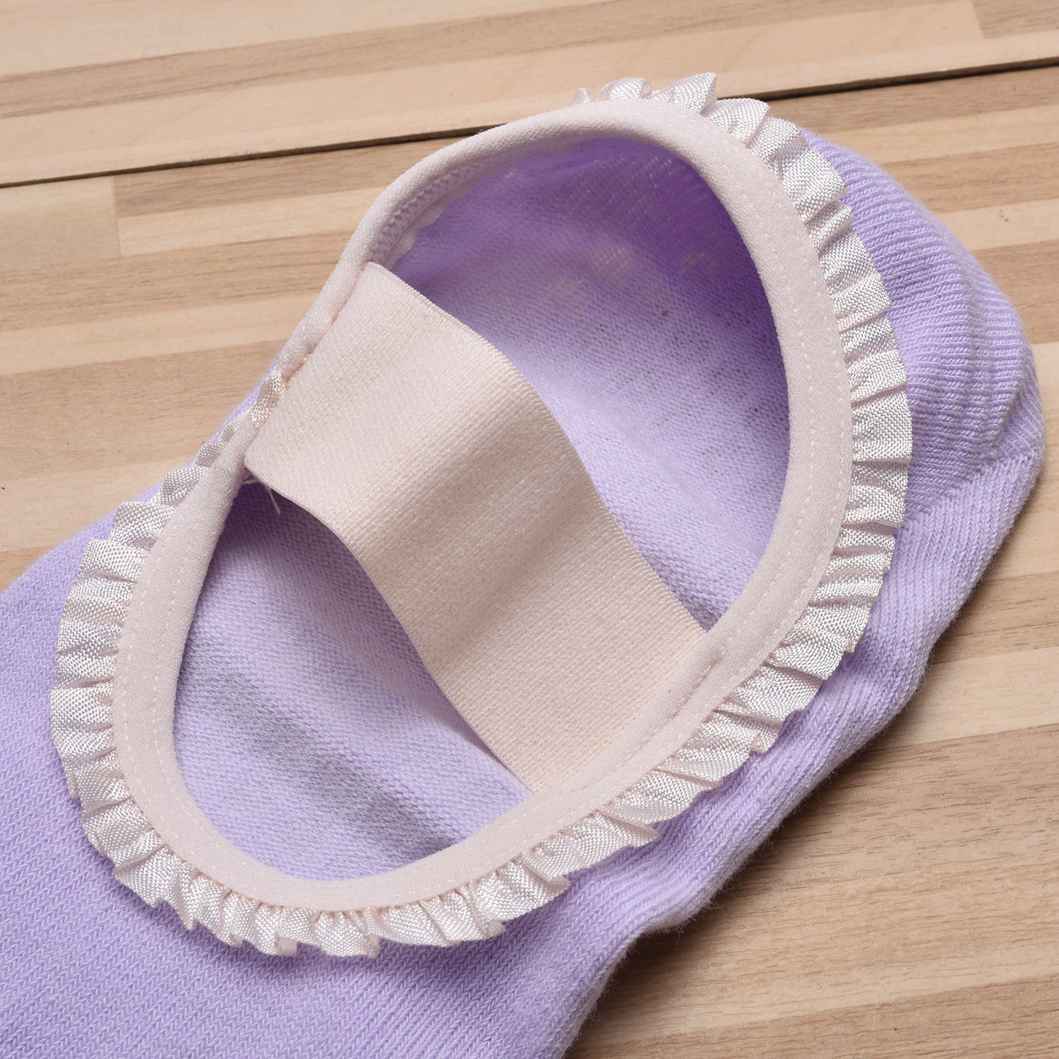 Beige 2pcs Women's 5-Finger Ballet Style Yoga Socks - Non-Slip Grip Pilates & Dance Socks with Elegant Lace Trim and Elastic Cross Strap