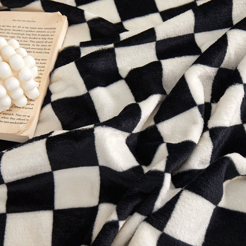 Black and white check Double-Sided Plaid Fleece Blanket – 100×150cm Machine Washable, No-Shedding Flannel Throw for Office, Air Conditioning & Nap Use