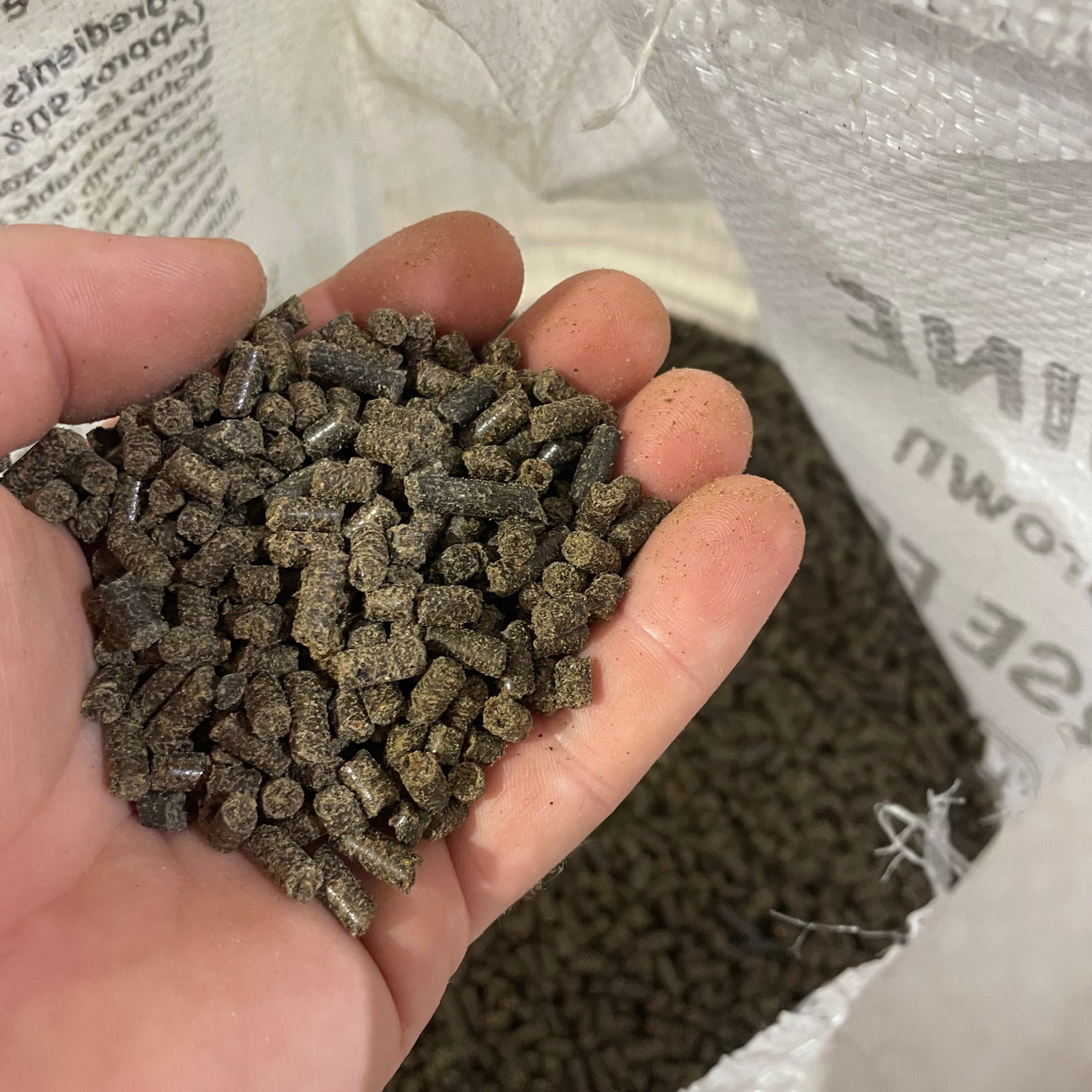 Vital Habitat Hemp Feed for Chickens & Small Animals 2kg