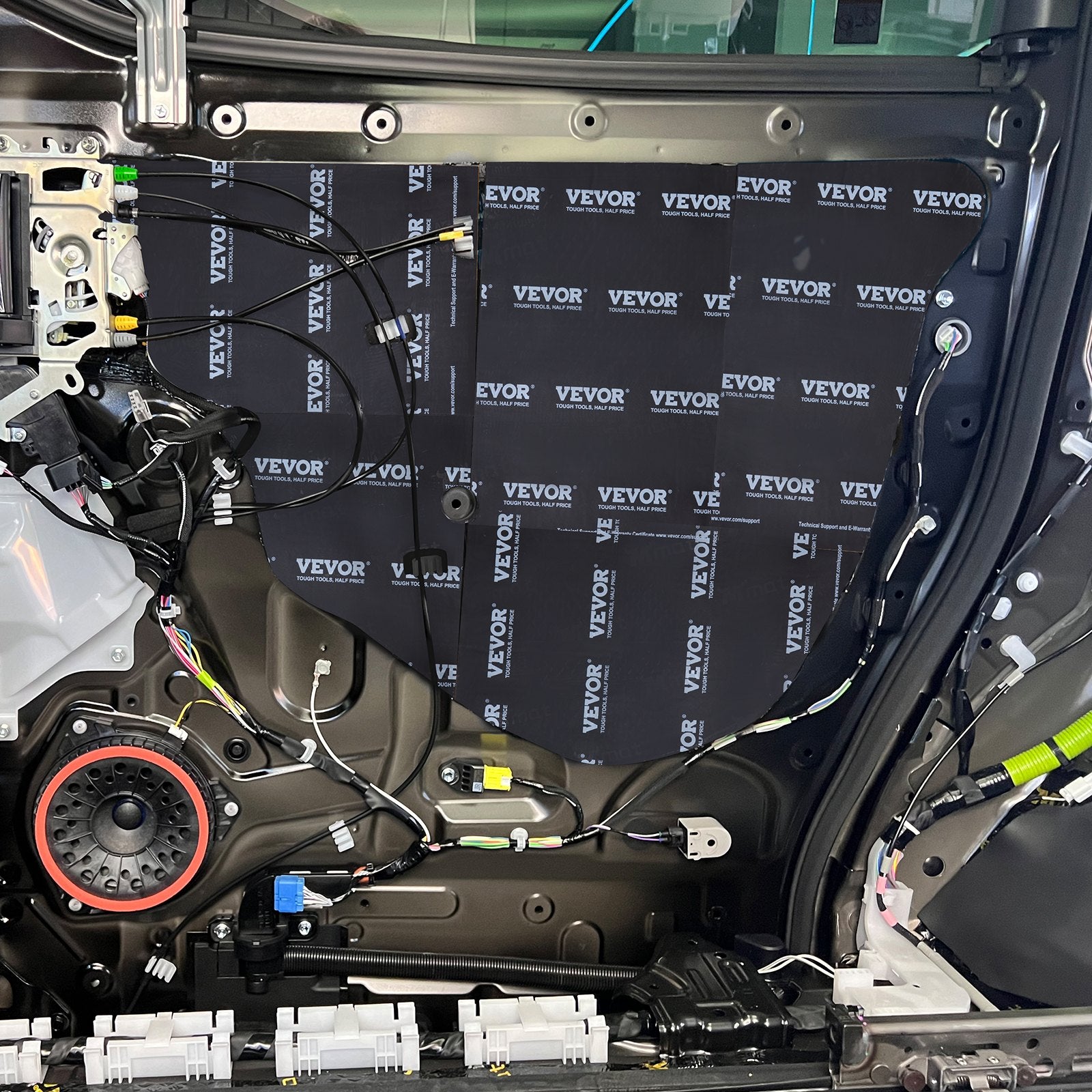 VEVOR Car Sound Deadening Mat, 200 mil 2.3sq.m Car Sound Dampening Material, Butyl Automotive Sound Deadener, Noise Insulation and Vibration Dampening Material for Car