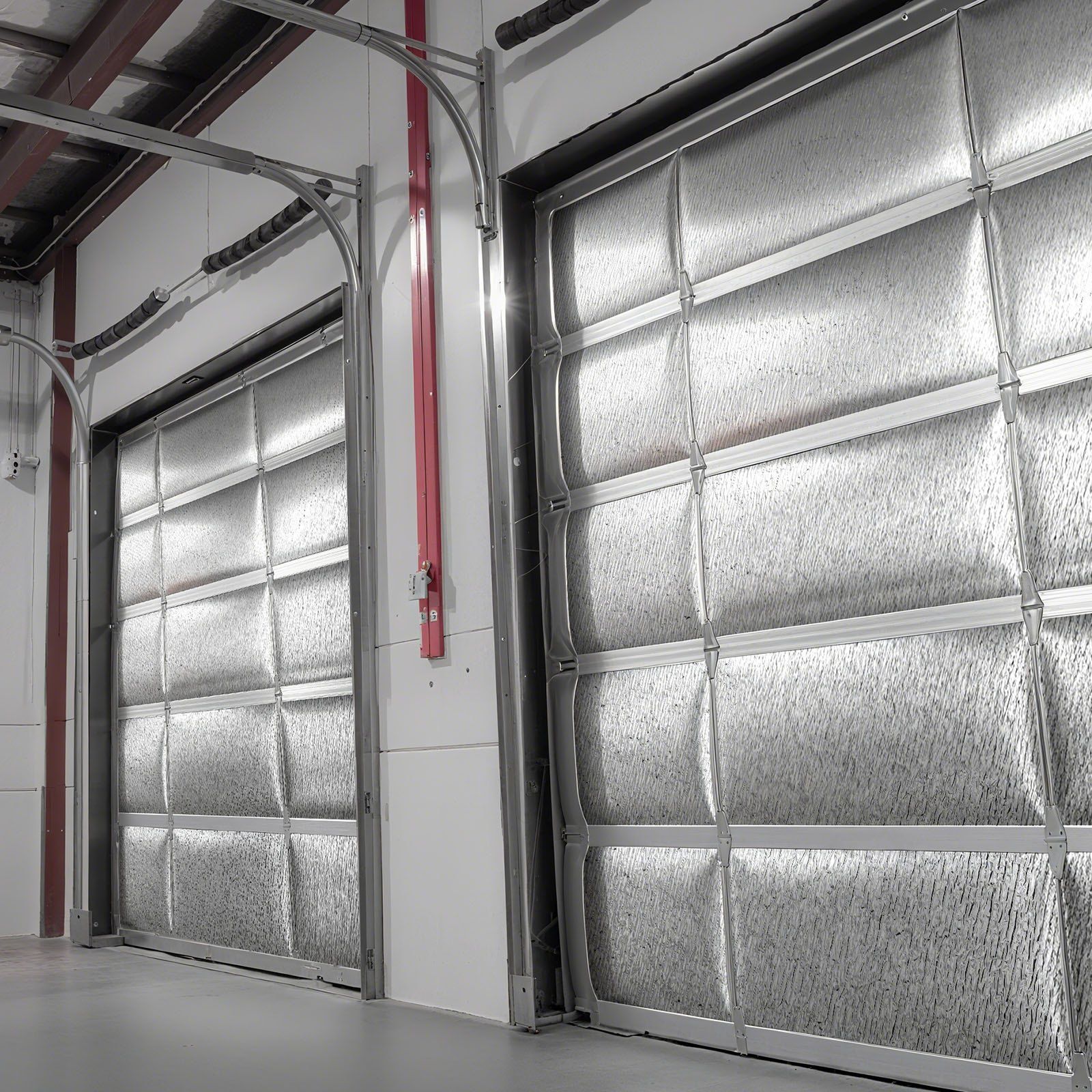 Reflective Insulation Roll, 2 Car Garage Door Thermal Insulation Kit, 6mm 5.49 m x 0.61 m, 4 Rolls Aluminum Foil EPE Foam Core Radiant Barrier, White PE Film Heat Shield for Garage Doors