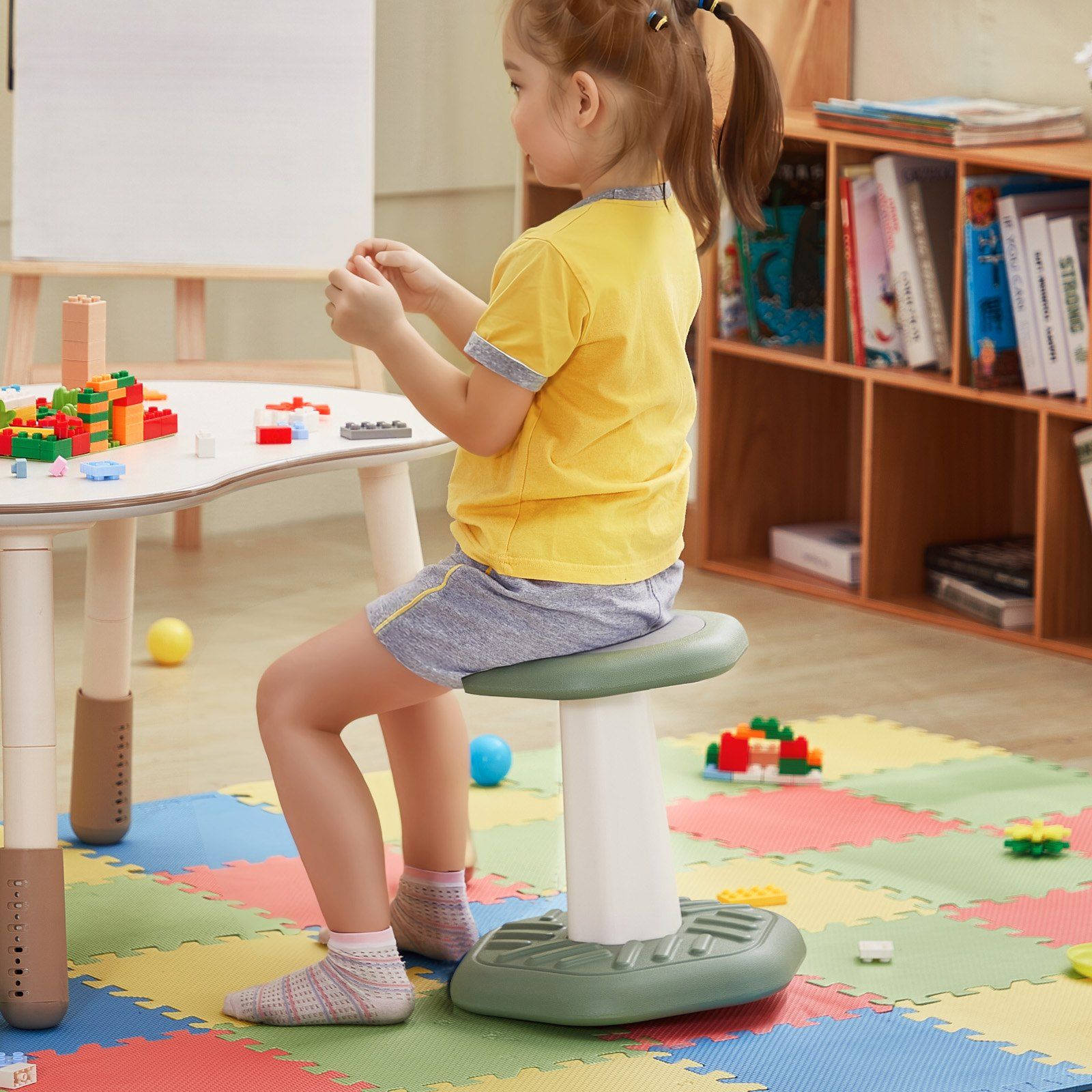 Kids Wobble Chair Active Chair with Sponge Cushion, Wobble Stool Improves Focus, Posture and Calm Children, Ideal for Schools and Preschools, Age 3-7, Green