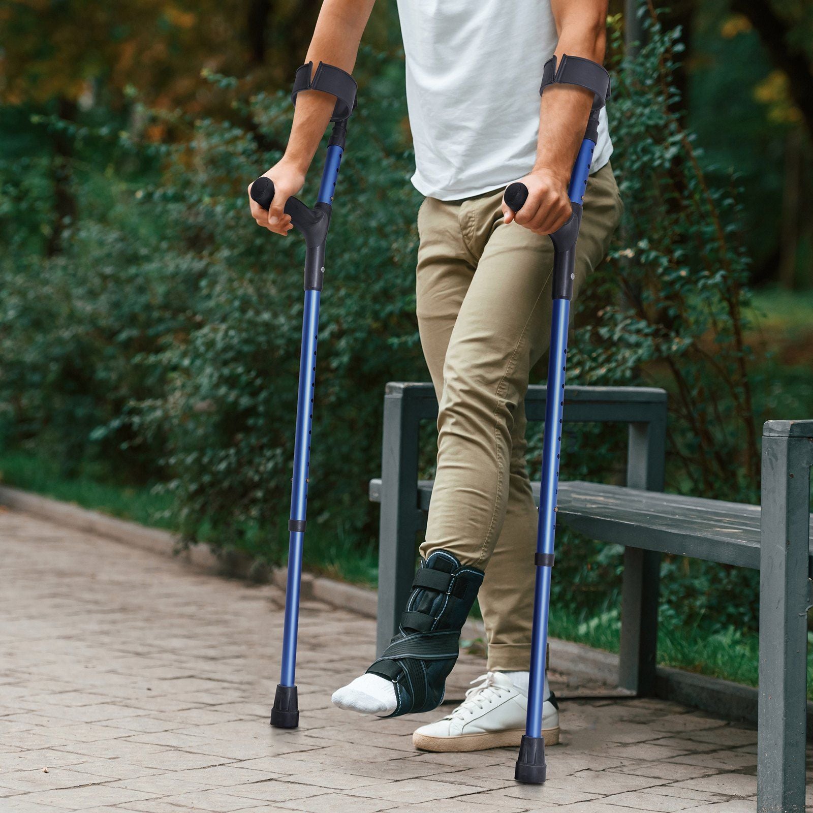 Forearm Crutches for Adults, 11-Level Height Adjustable Walking Crutches with 4-Level Upper Cuff, Lightweight Aluminum Medical Support Crutches for Leg Injury Surgery Disabled, 1 Pair (350LBS)
