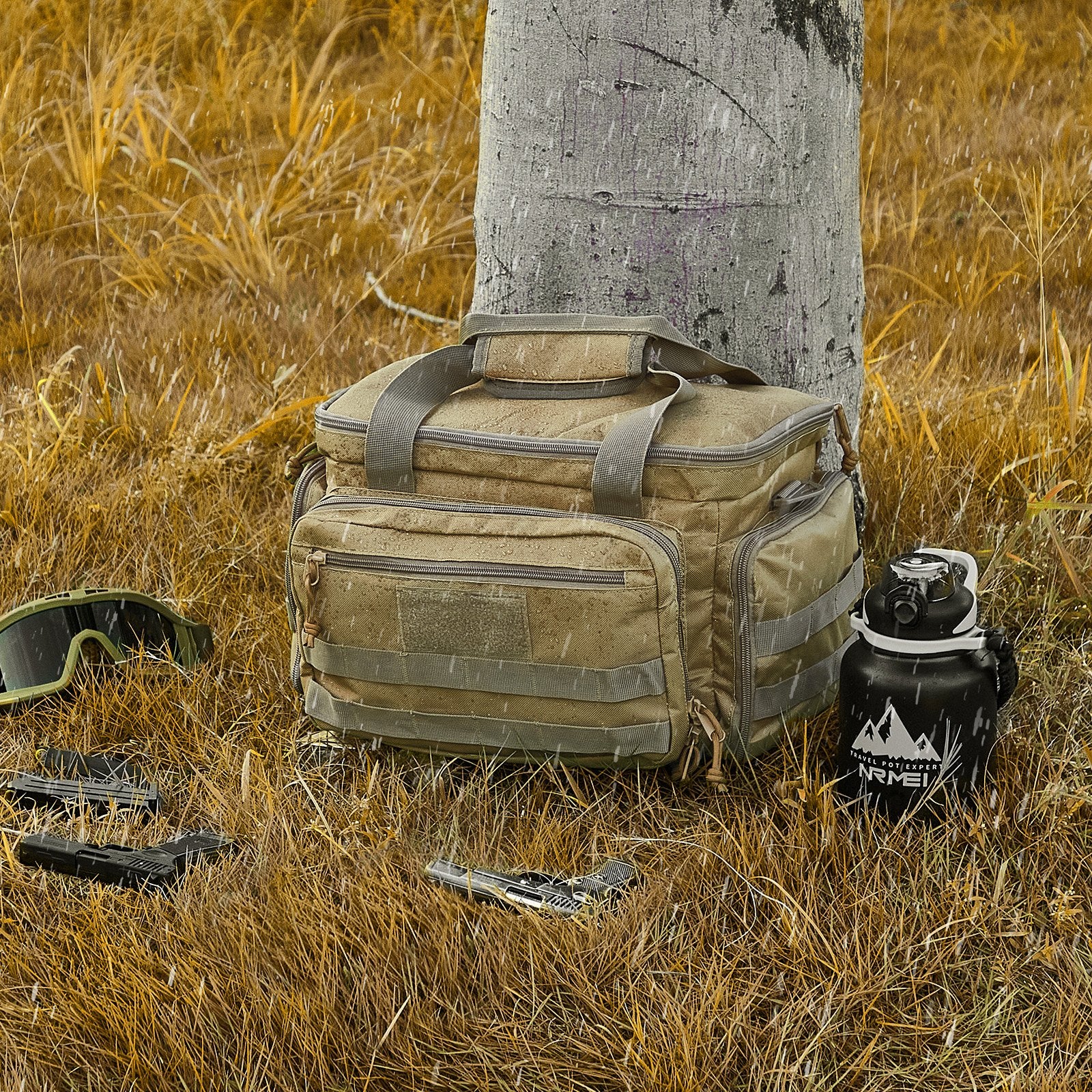 VEVOR Range Bag for 4 Pistols, Tactical Gun Range Bag with 3 Detachable Baffles & 6 Magazines, Firearm Shooting Handgun Bag for Outdoor Hunting Shooting Pistol Bag with Single Shoulder Strip, Brown