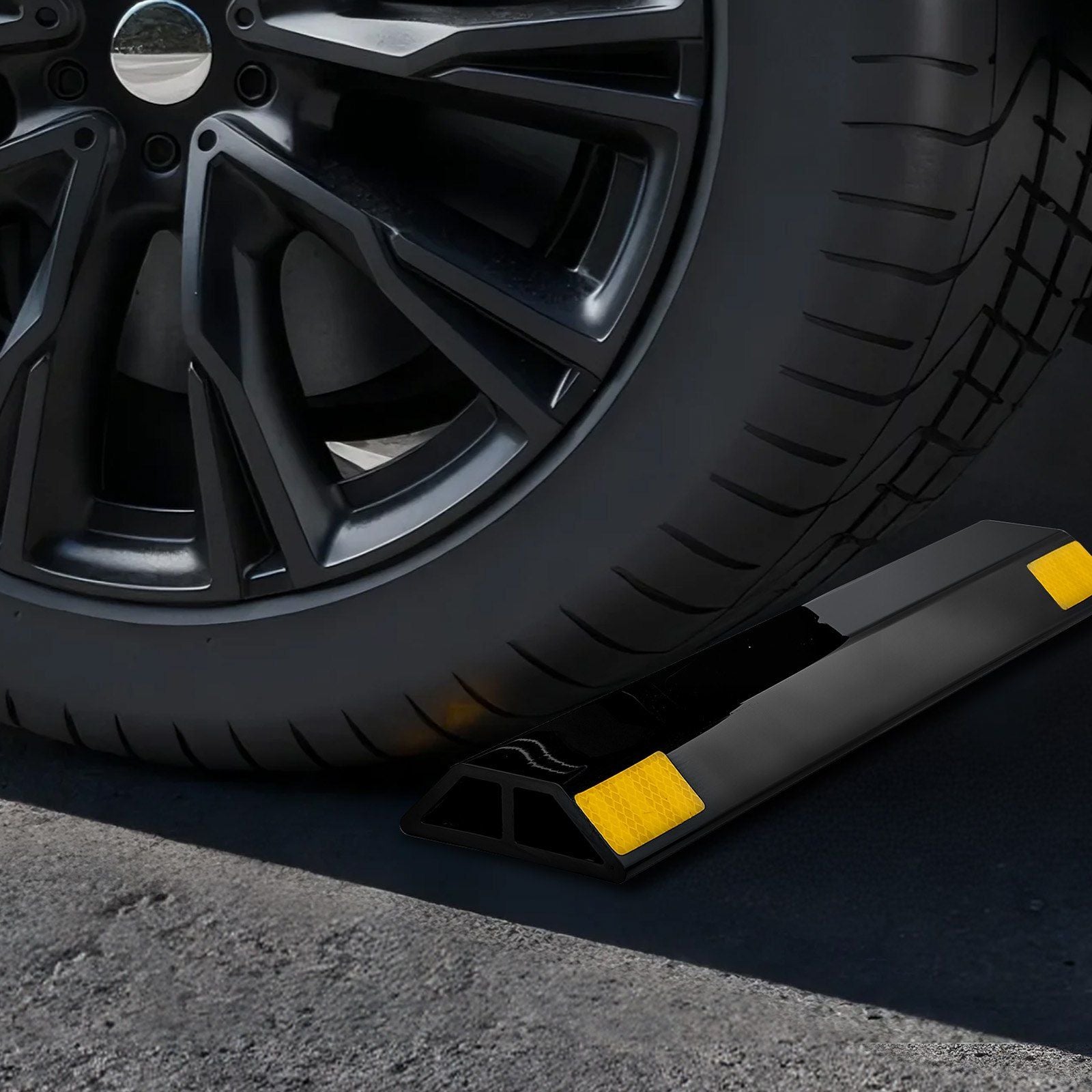 Parking Stopper, 446 mm 2 Pcs Heavy Duty Parking Aid for Garage, PP Curb Garage Floor Stopper with Reflective Strips, Vehicles Gadgets for Cars Vans Trucks Tire Wheel Guide Block Stops Bumpers