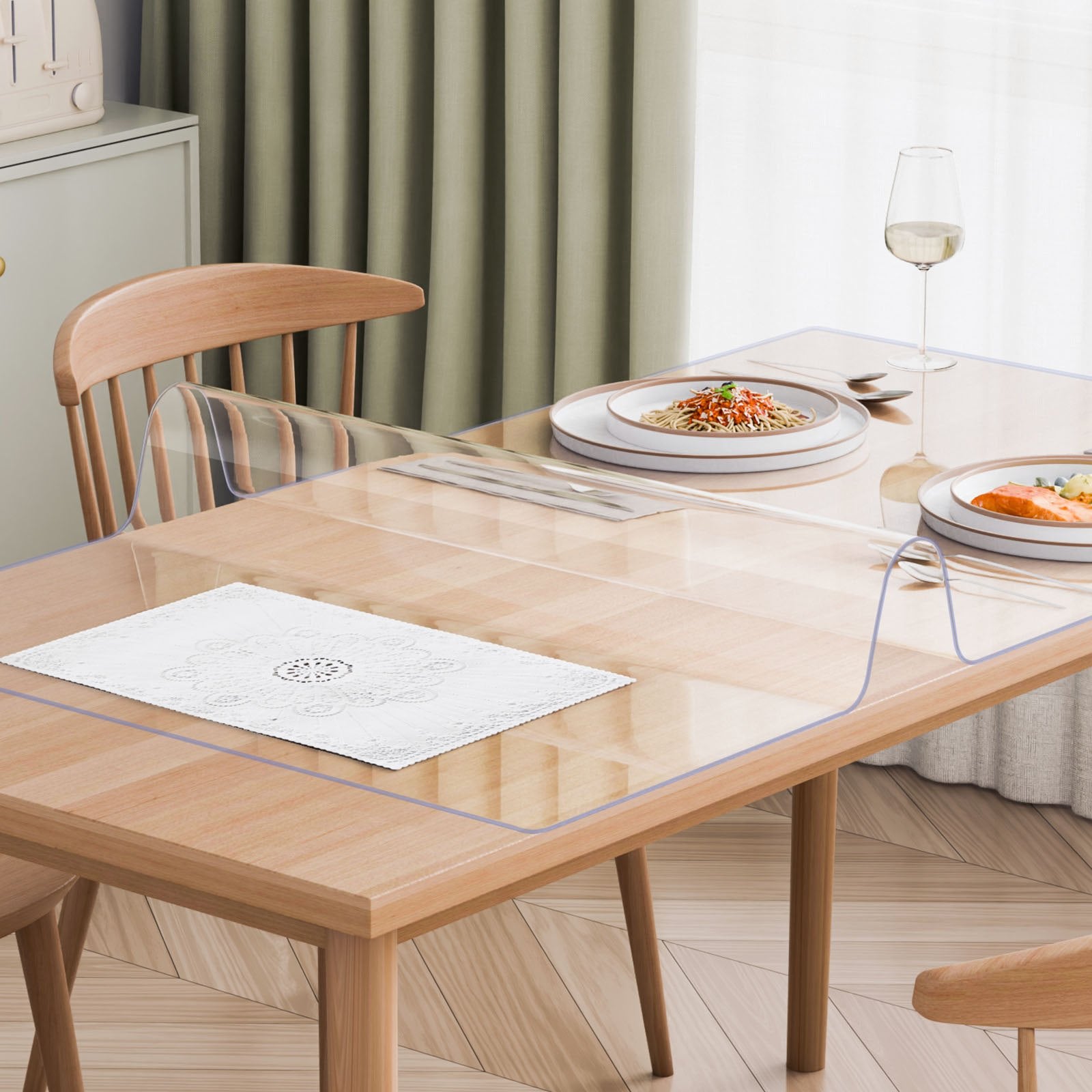 VEVOR Plastic Table Cover, 40 x 60 Inch 2.0 mm Thick Clear Table Protector, Rectangle PVC Desk Mat, Waterproof & Easy Cleaning Desk Pad Tablecloth, for Office Dresser Dining Room Table Night Stand