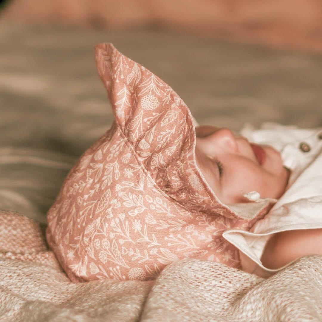 Bedhead Heritage Reversible Ruffle Bonnet Hat-Freya/Flax M-1954803156827377672