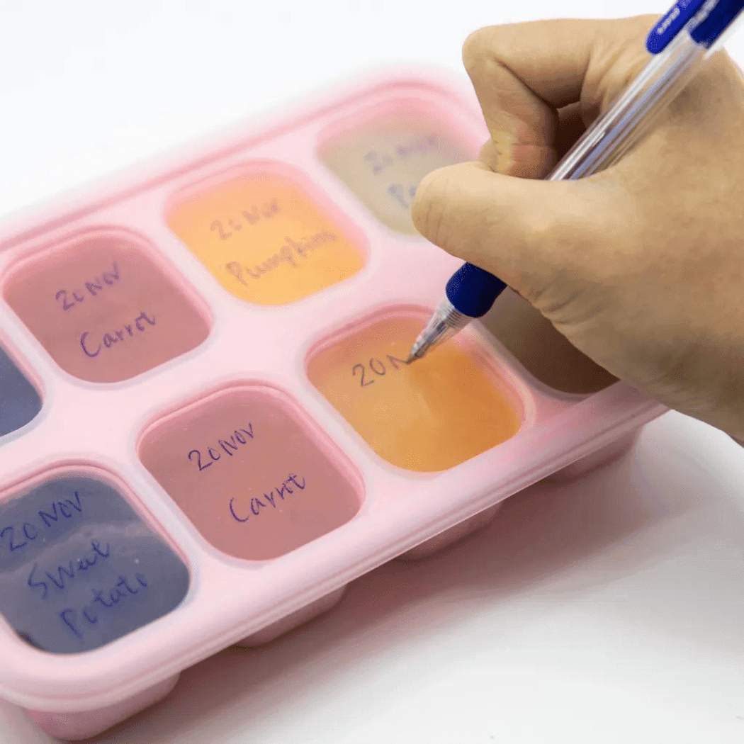 Marcus & Marcus-Food Cube Tray (1 o.z. x 8) Lola the Giraffe-Yellow-1910112444123058179