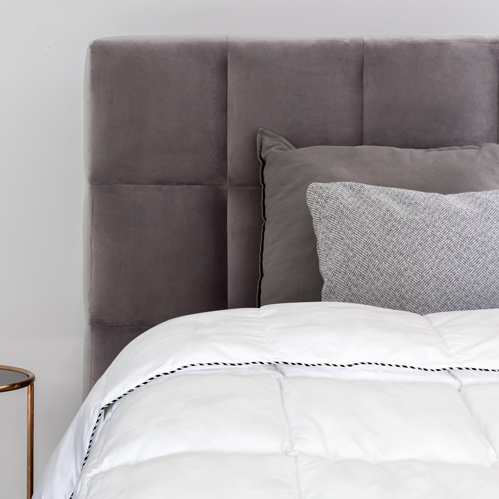 Royal Comfort Bamboo Blend Quilt 250GSM Luxury Duvet 100% Cotton Cover - Double - White