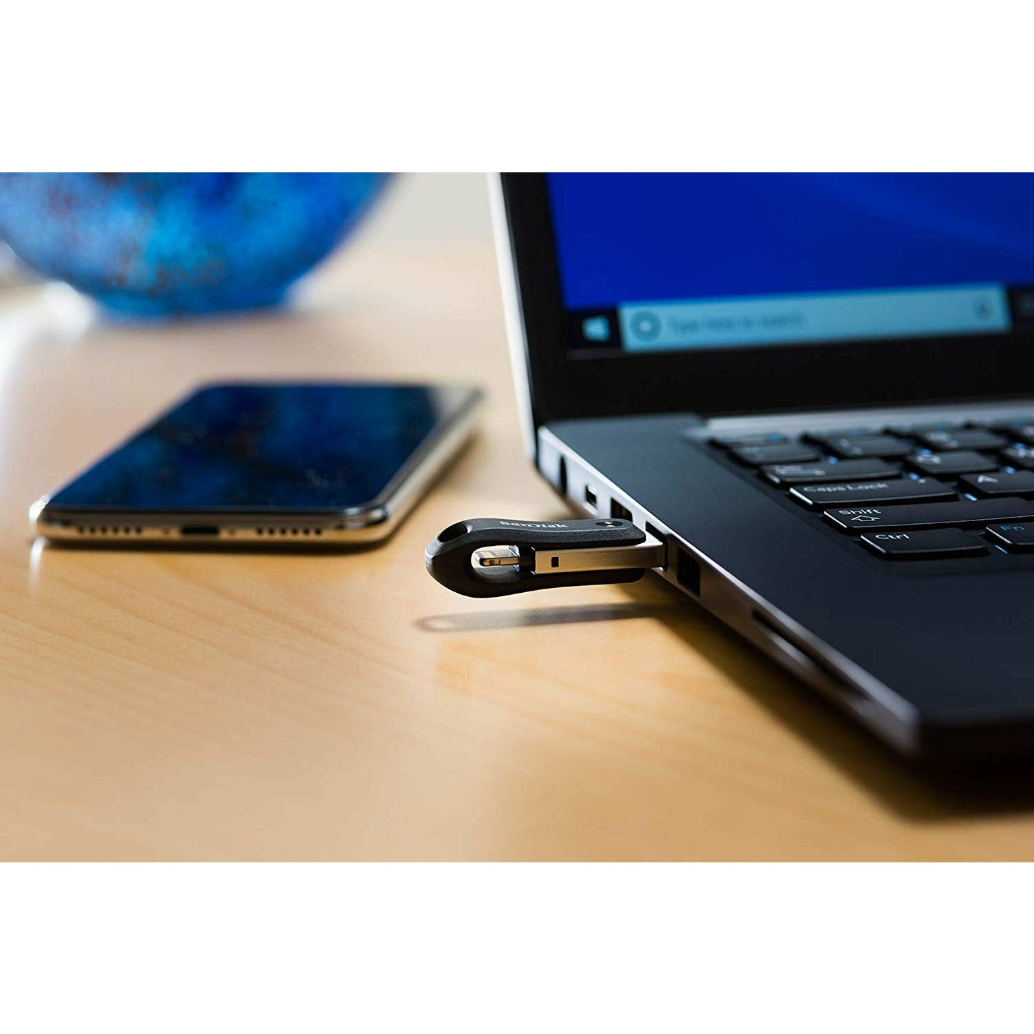 Sandisk Ixpand Flash Drive GO SDIX60N 128GB Black IOS USB 3.0  SDIX60N-128G-GN6NE