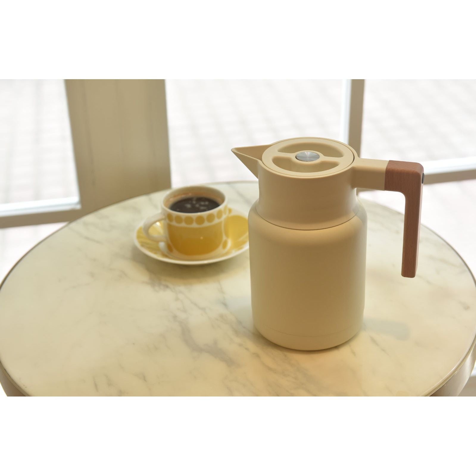 Kylin 304 Stainless Steel Japanese Vaccum Jug 1.3L - White