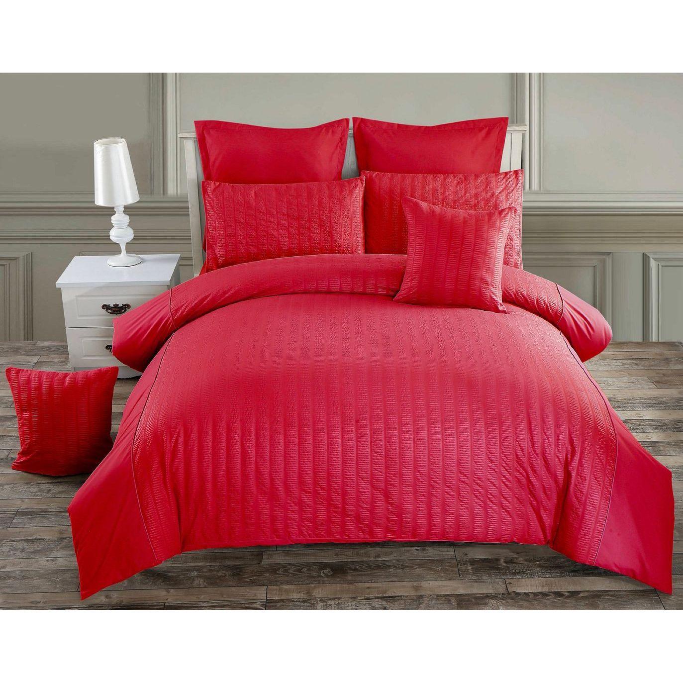 Seersucker Super King Size Quilt/Doona/Duvet Cover Set - Red
