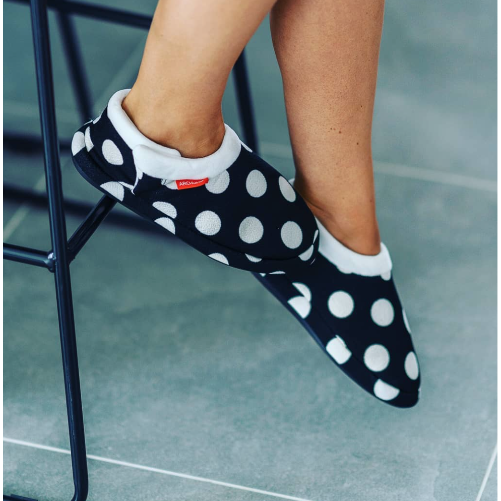 ARCHLINE Orthotic Slippers CLOSED Arch Scuffs Pain Moccasins Relief - Black/White Polka Dots - EUR 41 (Womens 10 US)