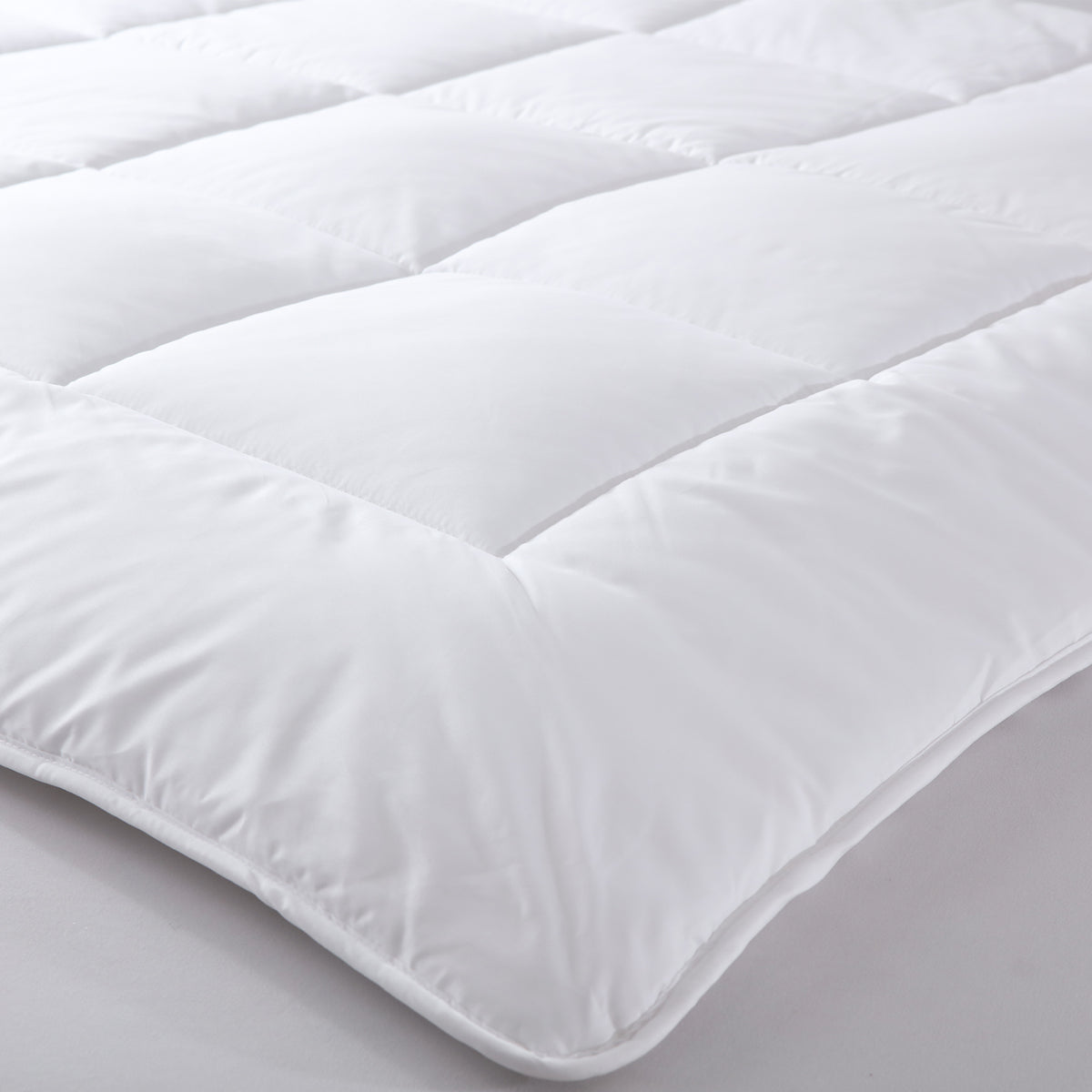 Deluxe 260GSM Eco-Silk Touch Quilt - Queen-1951134840539713542