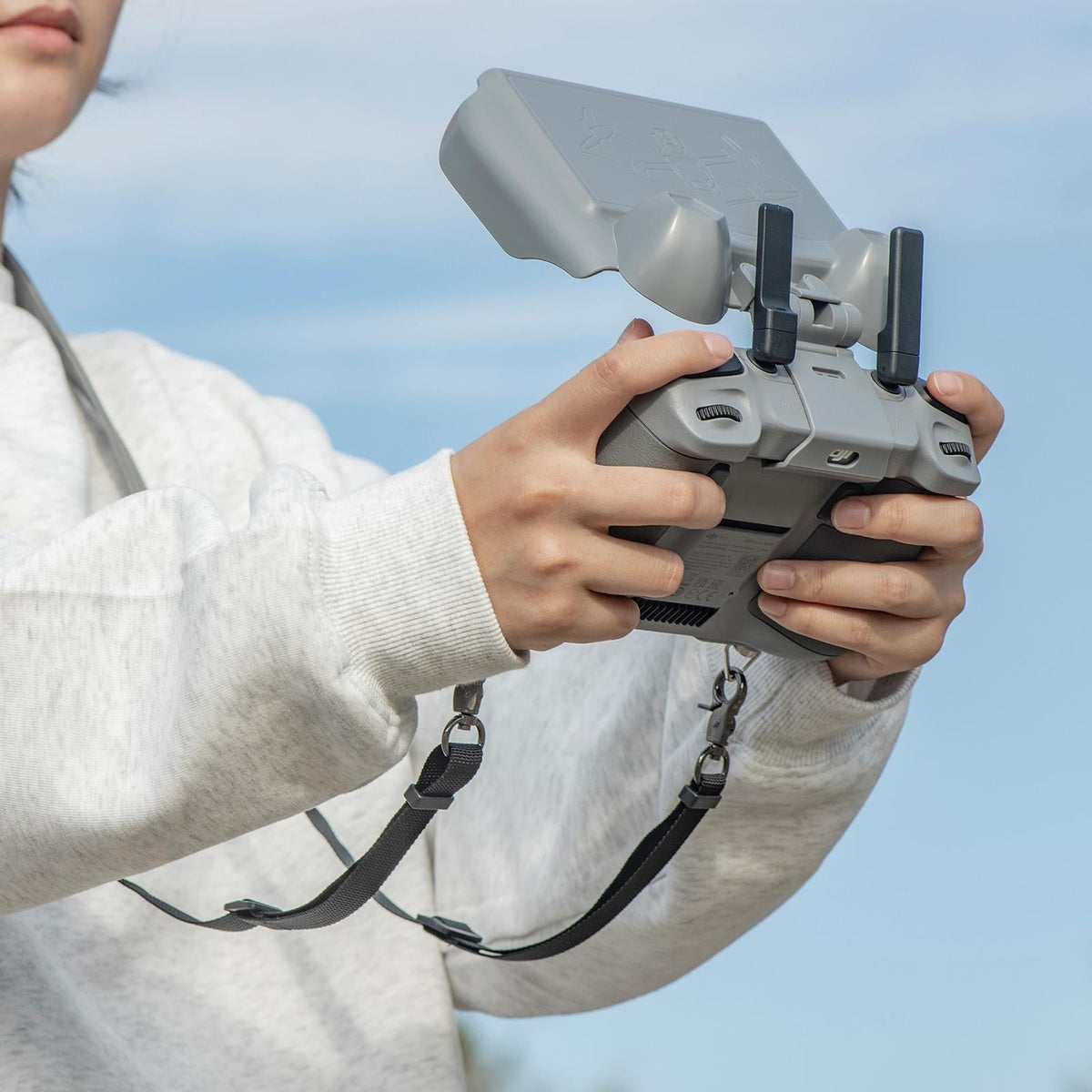 Sunshade Protection Cover With Remote Control 17.3 X 14 X 5.4Cm-1964932307055939586