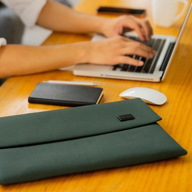 14-15.4 Inch Waterproof Laptop Sleeve Bag - E200 Series - Polyester - Beige-1915196589140480008