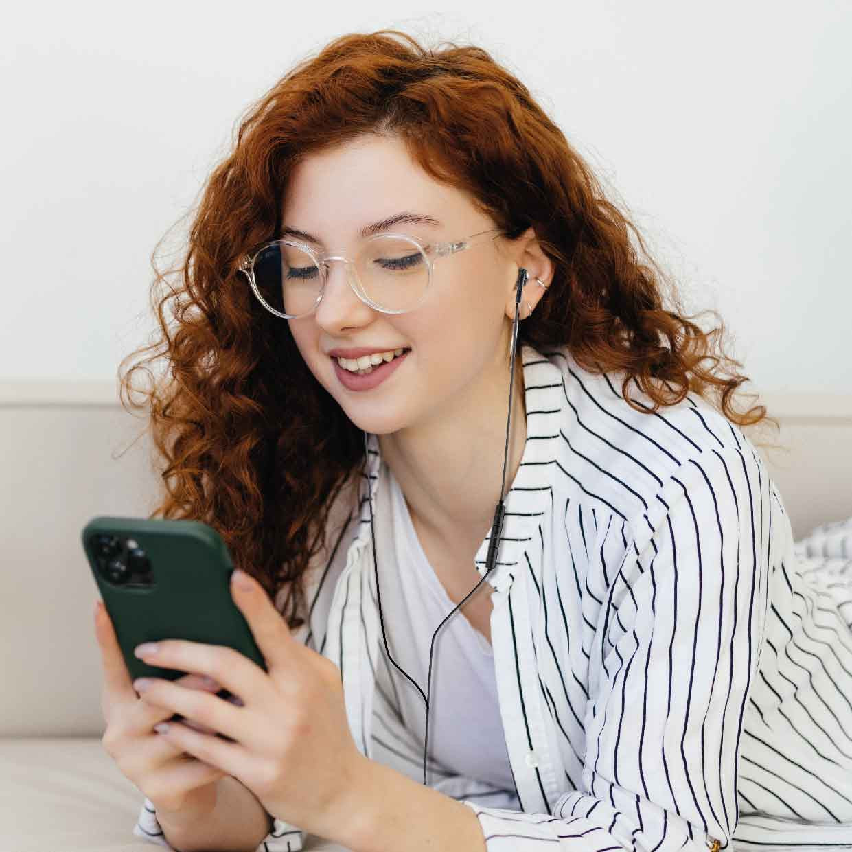 Laser USB-C Earphones with Microphone - Black