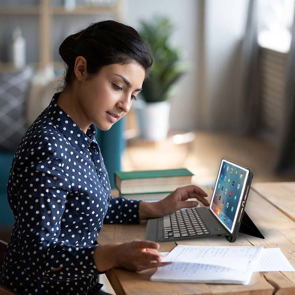 Laser iPad 10.2-inch Wireless Keyboard Case Black