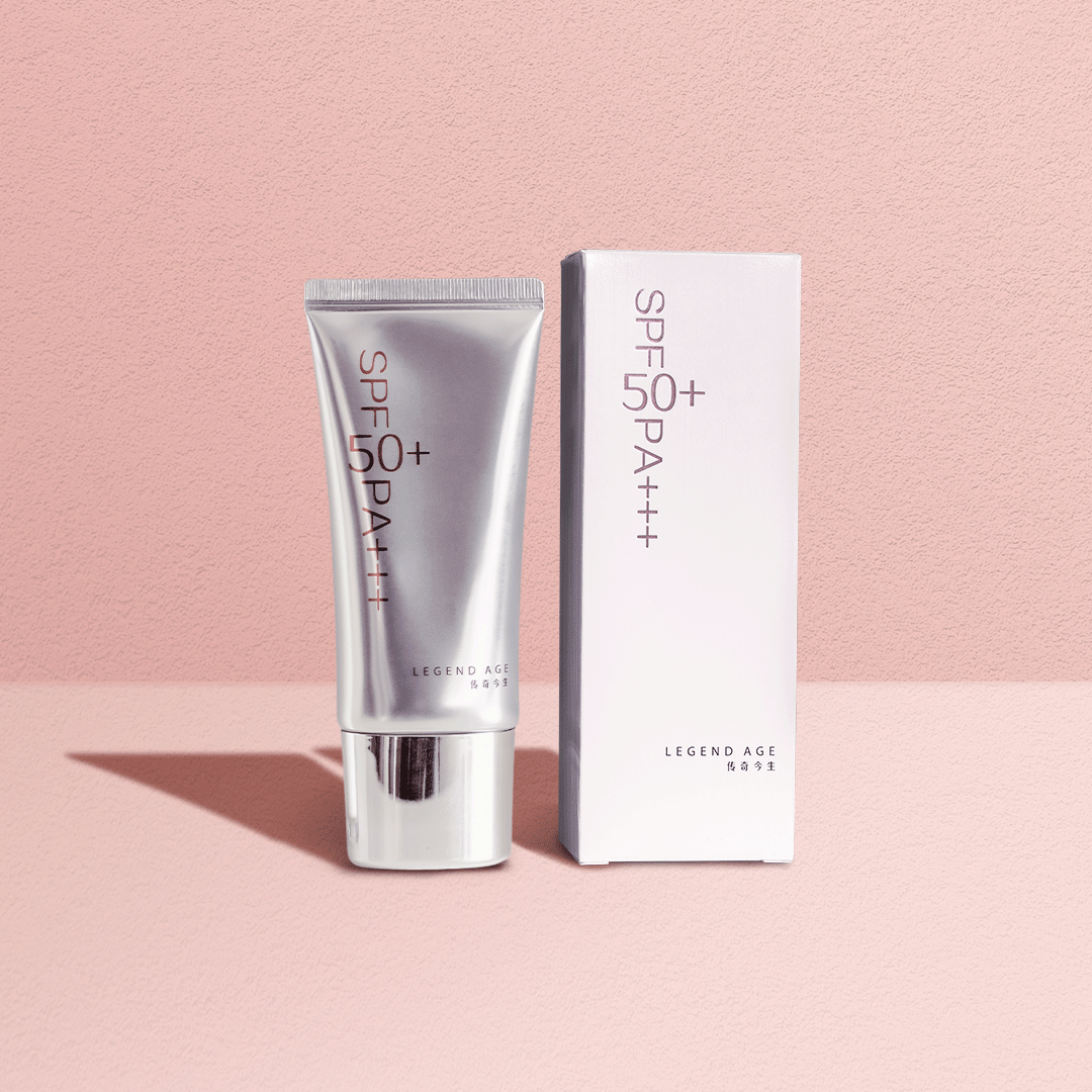 Brightening Sunscreen | SPF 50+ | PA+++ | No White Cast | Nourishing