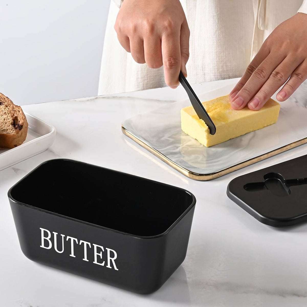 BLACK **Food-Grade PP Large Butter Keeper with Cutting Blade | Airtight, Drying-Resistant, Easy to Slice – Long-Lasting Freshness, Your Kitchen & Baking Essential Helper**