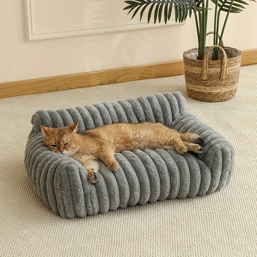 GREY Comfortable Cat Sofa, Cute and Soft Cat Bed, Cat House Breathable Cat Sleeping Basket, Suitable for Large, Medium, and Small Cats for Year-Round Sleeping Use, Cozy Pet Bed, Cat Furniture, Modern Pet Furniture, Fashionable Cat Perch, Comfortably Fille