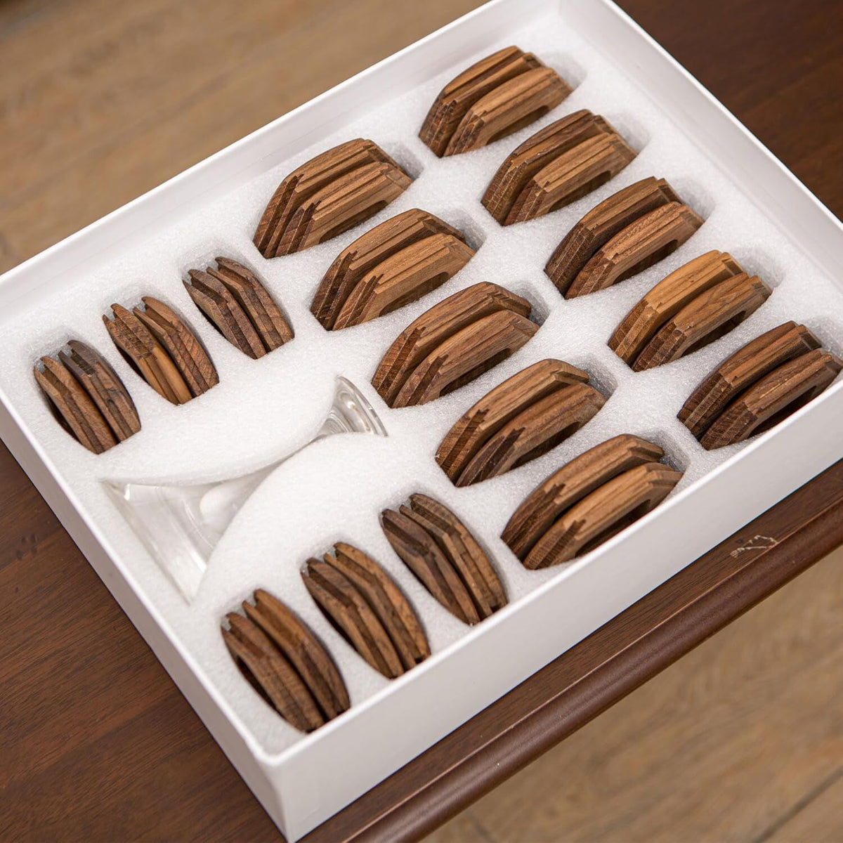 Handcrafted Wooden Football Puzzle – 3D Mortise and Tenon Soccer Ball Assembly Kit |Walnut , Beech Wood | DIY Gift for Adults, Kids & Football Fans