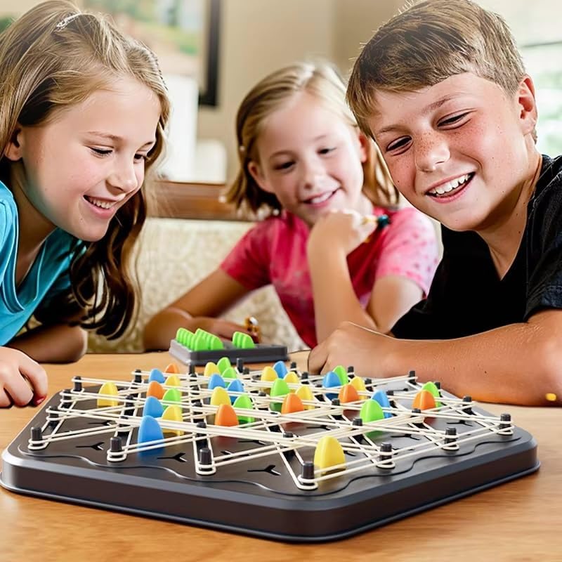 Chain Game – Multiplayer Strategy Board Puzzle for Kids & Adults | Fun Geometric Chess with Rubber Bands, 2–4 Players | Ideal Family Game for Parties, Gifts & Screen-Free Play