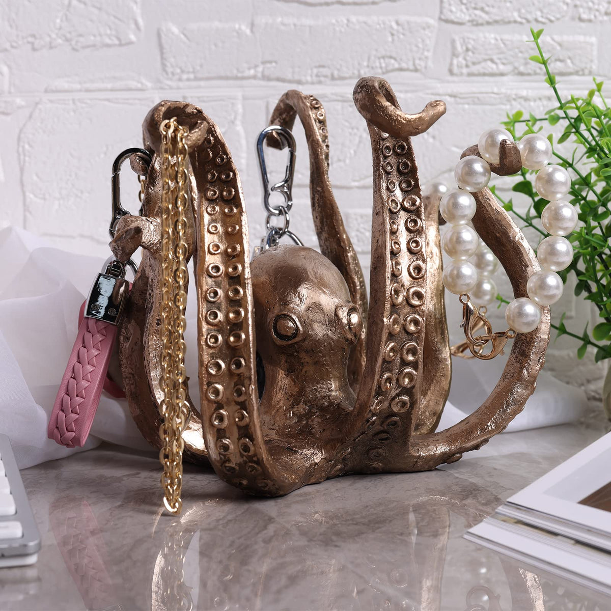 Multi-Functional Octopus Sculpture – Decorative Resin Cup Holder & Jewelry Organizer, Unique Home Accent for Living Room, Office, or Desk (Bronze)