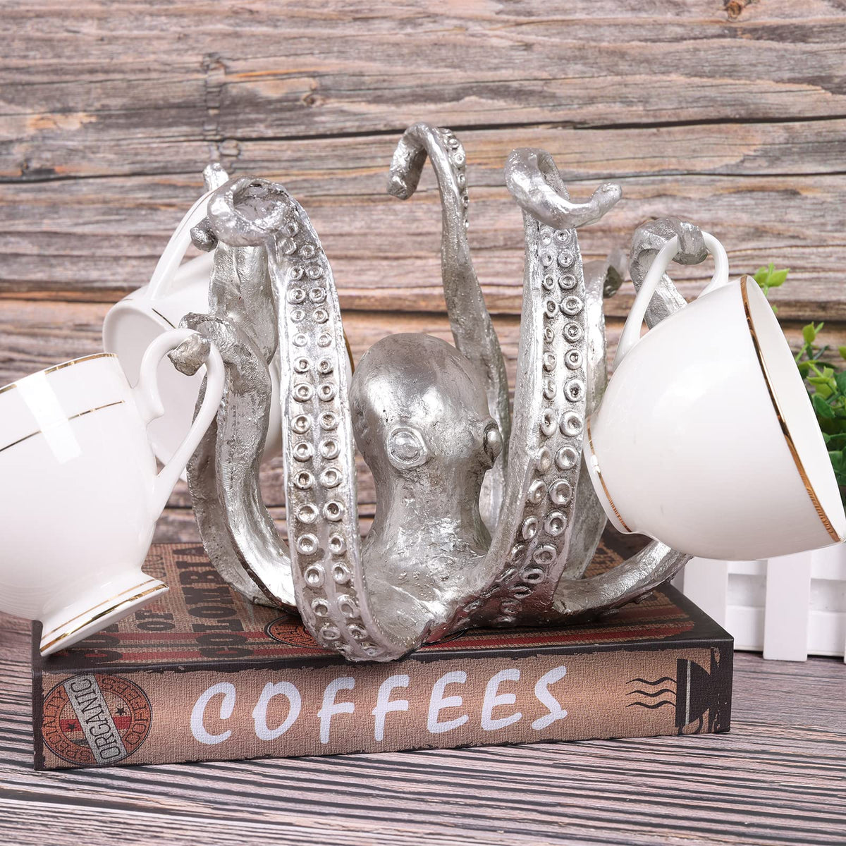Multi-Functional Octopus Sculpture – Decorative Resin Cup Holder & Jewelry Organizer, Unique Home Accent for Living Room, Office, or Desk (Silver)