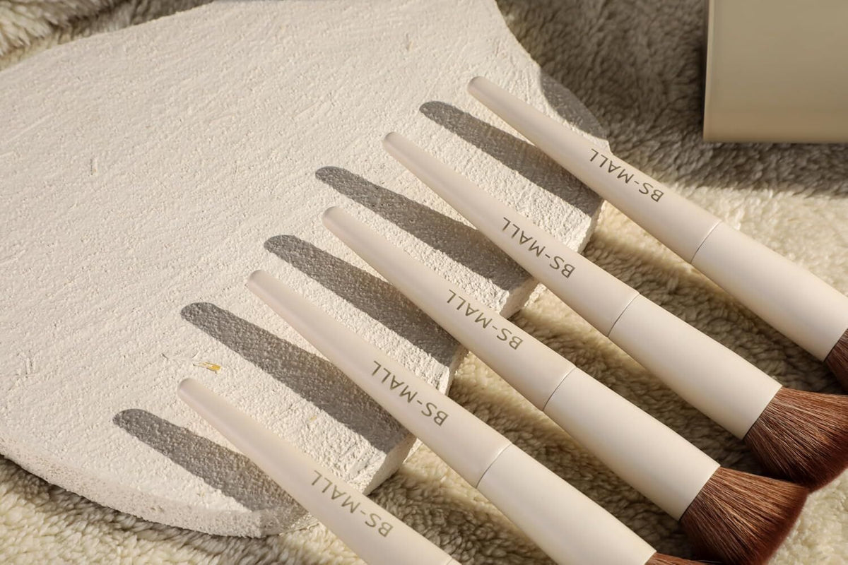 Matte Beige Makeup Brush Set (18-Piece): Professional, Cruelty-Free for Foundation, Blush & Eyeshadow, Ideal for Aussies