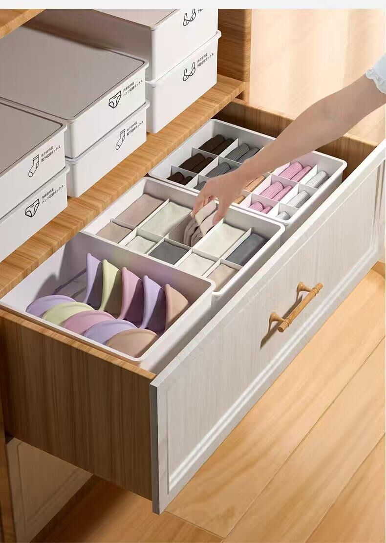 Underwear Panties Socks Box Close-fitting Clothing Storage Box Drawer Three-piece Cover with Compartment Household