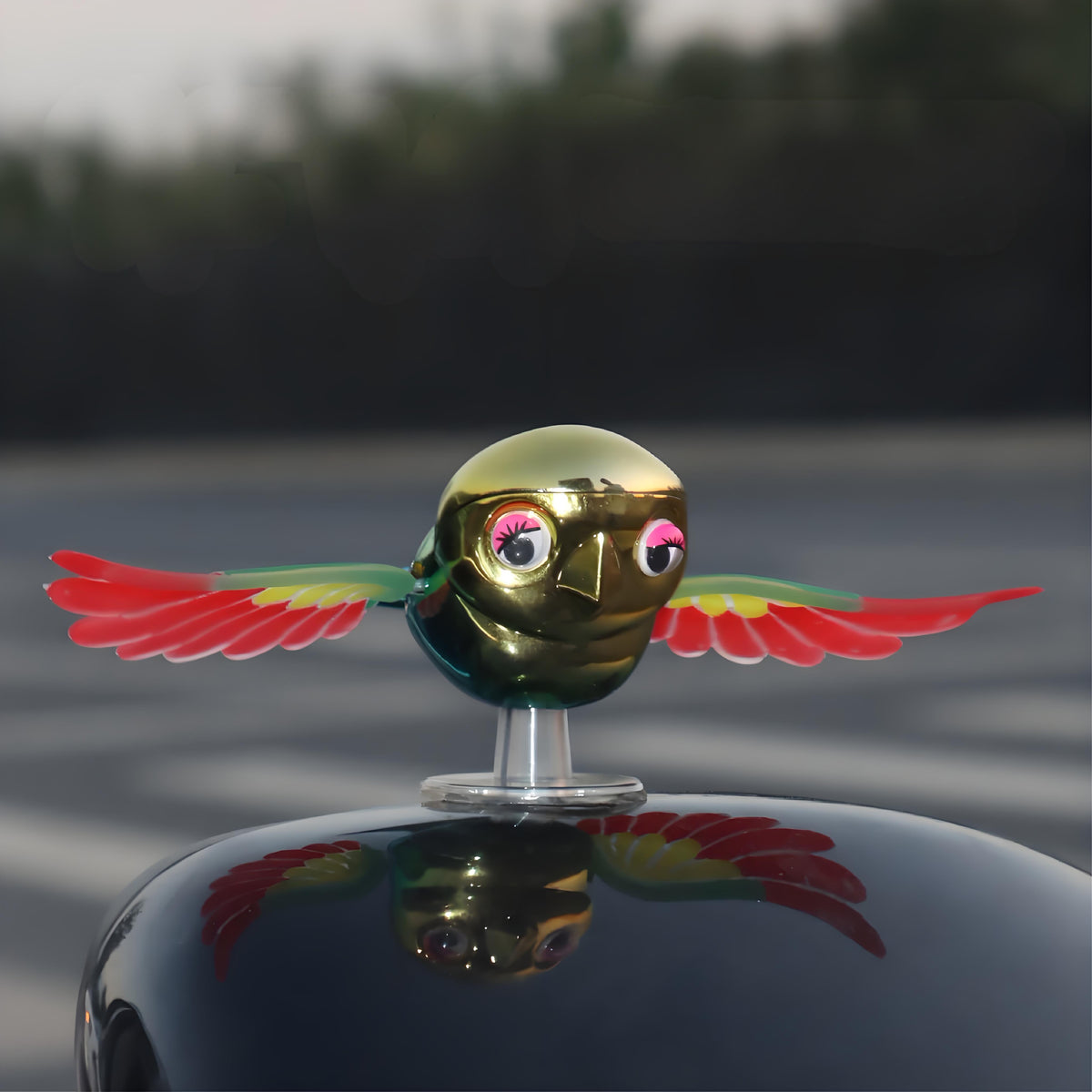30km/h Wing-Flapping Car Bird Decoration (2-Pack): Red & Blue Wing Ornaments with Strong Adhesive for Car, Mirror, Motorcycle, Helmet