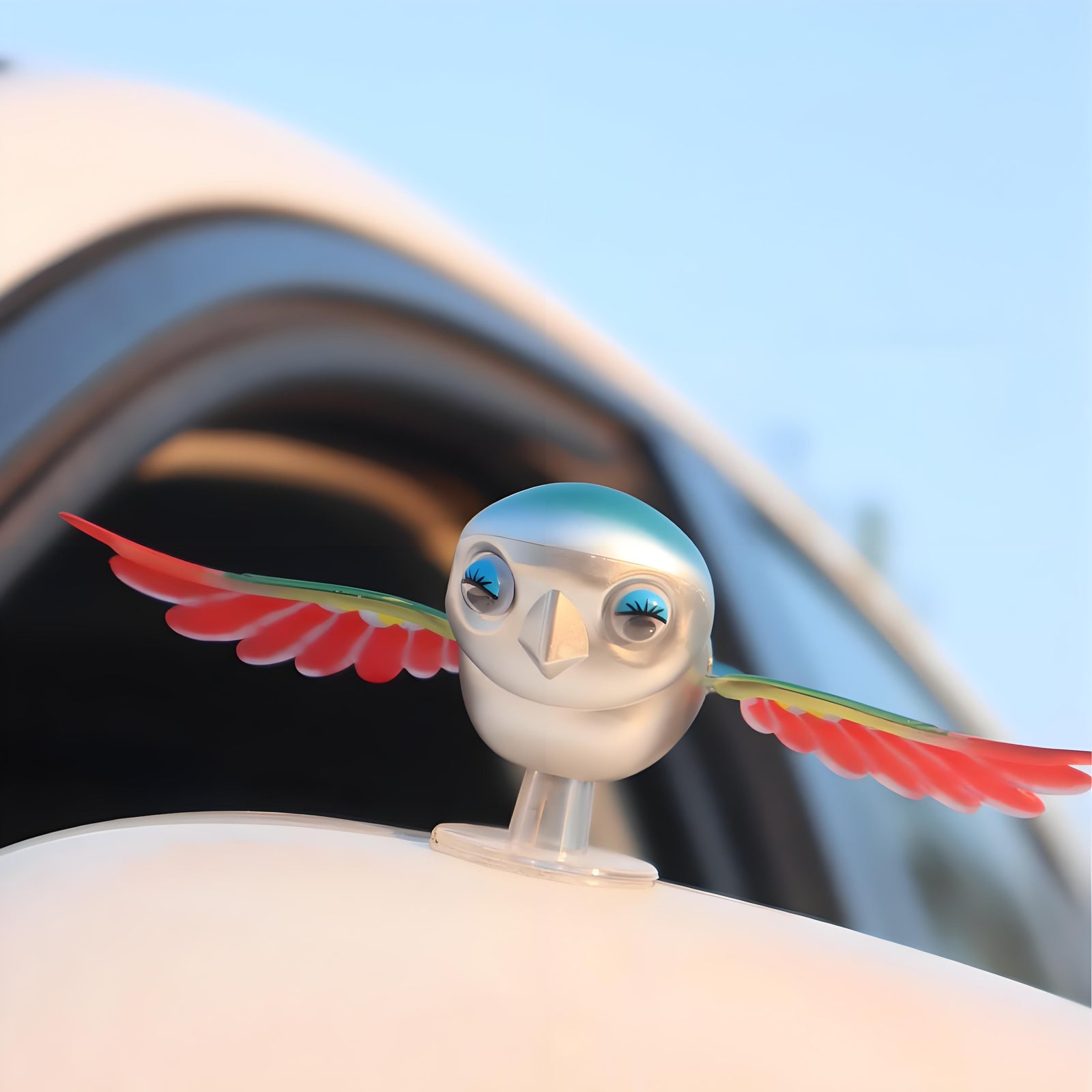 30km/h Wing-Flapping Car Bird Decoration (2-Pack): Red & Blue Wing Ornaments with Strong Adhesive for Car, Mirror, Motorcycle, Helmet