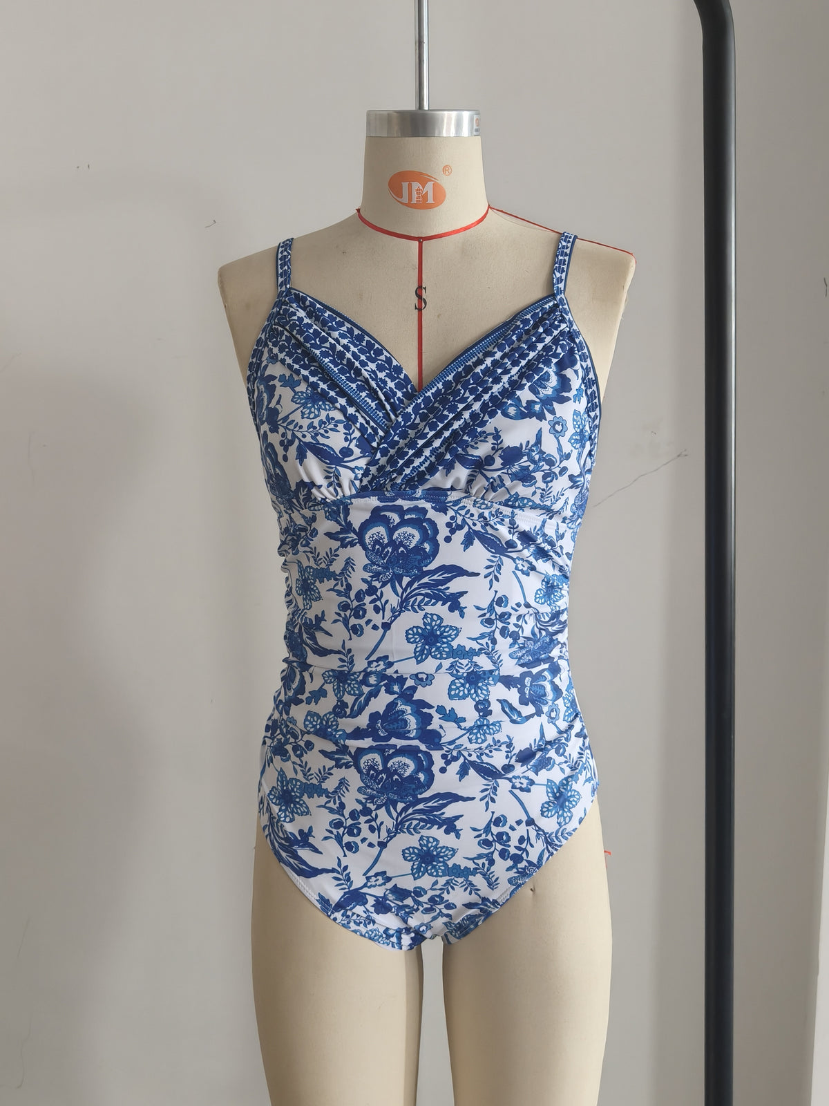 Elegant Chinese-Inspired Printed Bathing Suit With Eye-catching Blue And White Motif Size L
