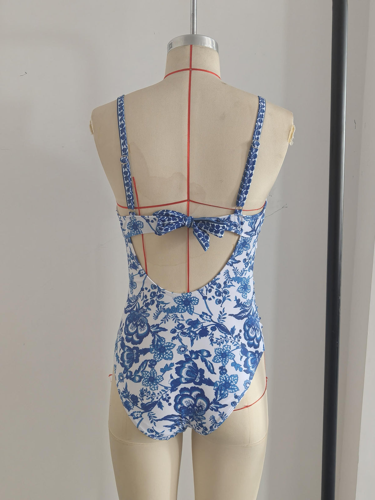 Elegant Chinese-Inspired Printed Bathing Suit With Eye-catching Blue And White Motif Size L