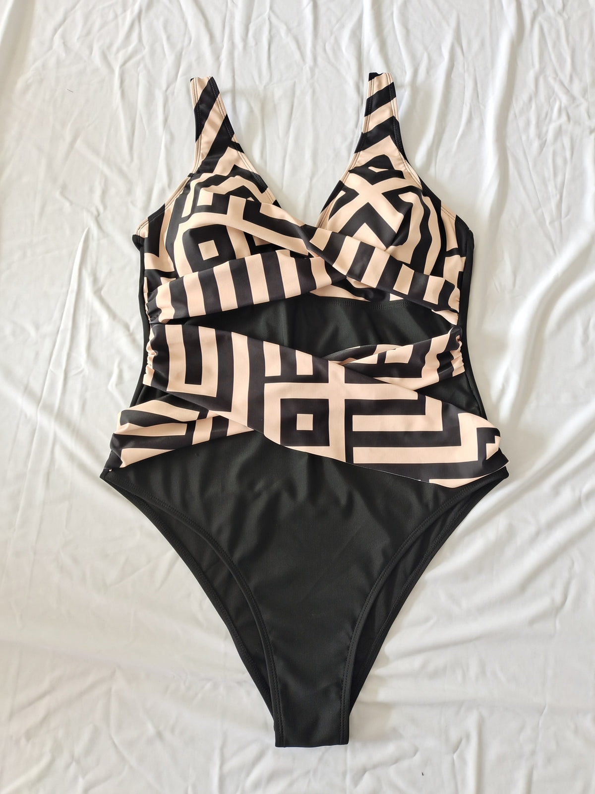 Plus Size One-Piece Deep V-Neck Swimsuit with Waist Tie Design Size 3XL