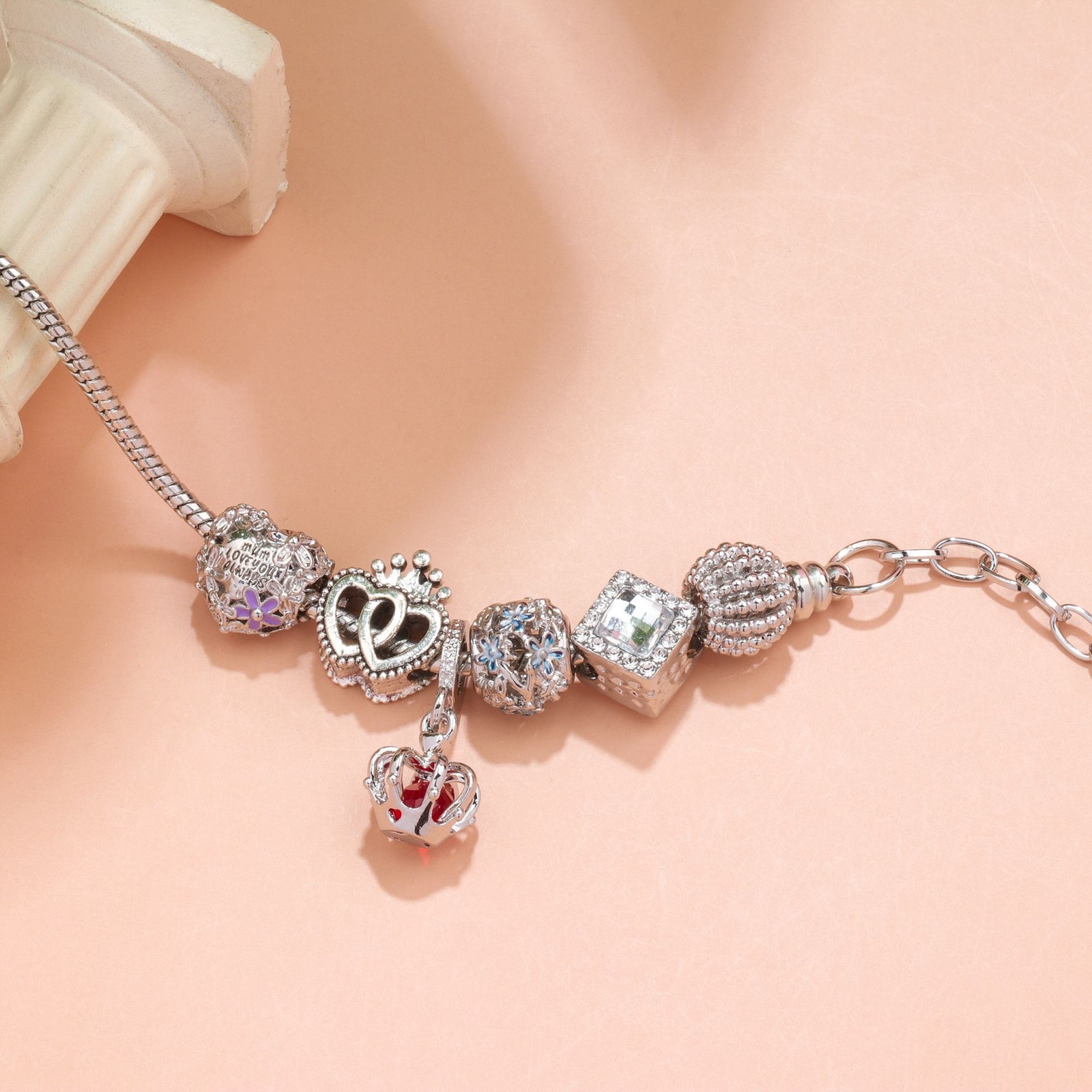 Hollow-out Rhinestone Heart Flower Charm Bracelet(Silver,20cm)