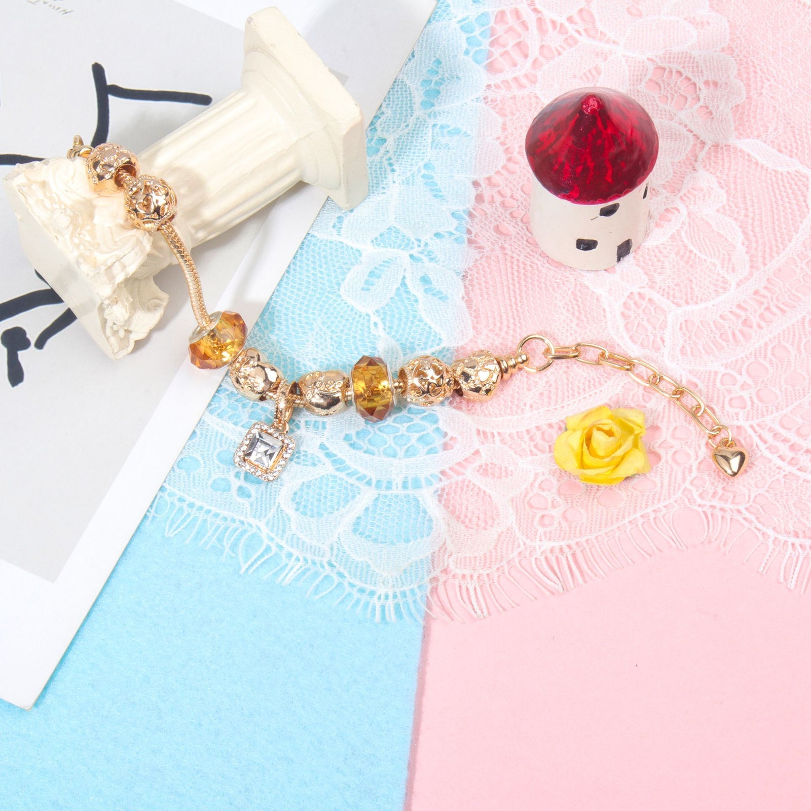 Golden Heart Zircon Hollow Bead Bracelet with Rhinestone Pendant(18cm)