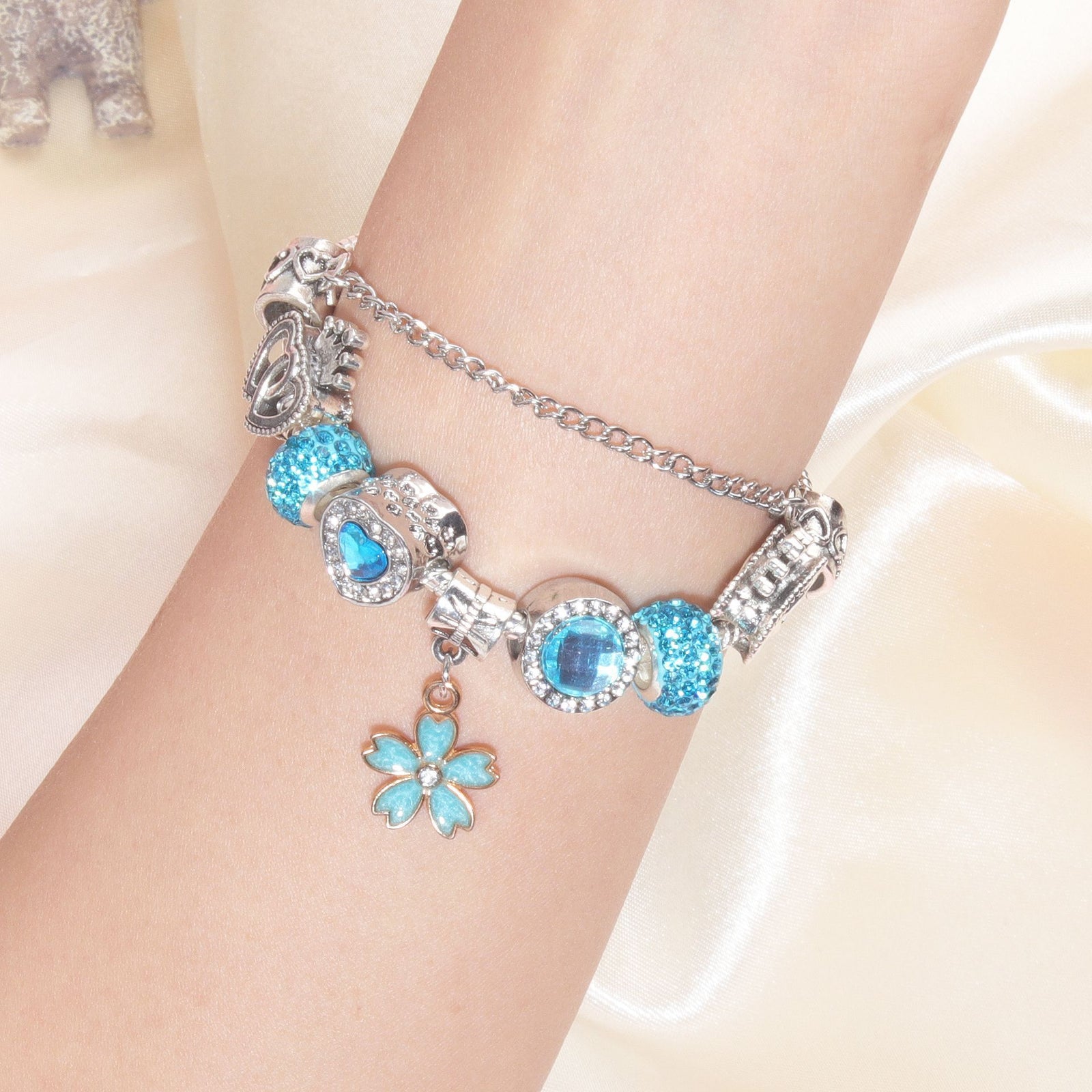 Rhinestone Heart & Crown Bead Bracelet,Fashion Sweet Jewelry for Women(blue-19cm)