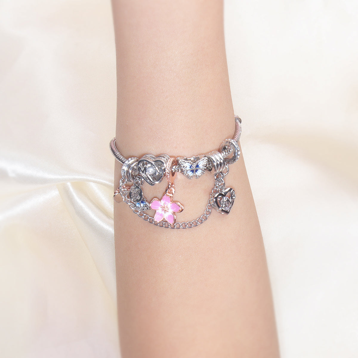 Blue Butterfly Glass Bead & Pink Flower Pendant Charm Bracelet(19cm)