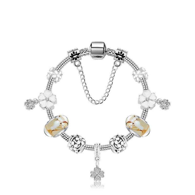 Clover Pendant Bracelet: Alloy, Zircon & Resin with Bright, Sweet Style(18cm)